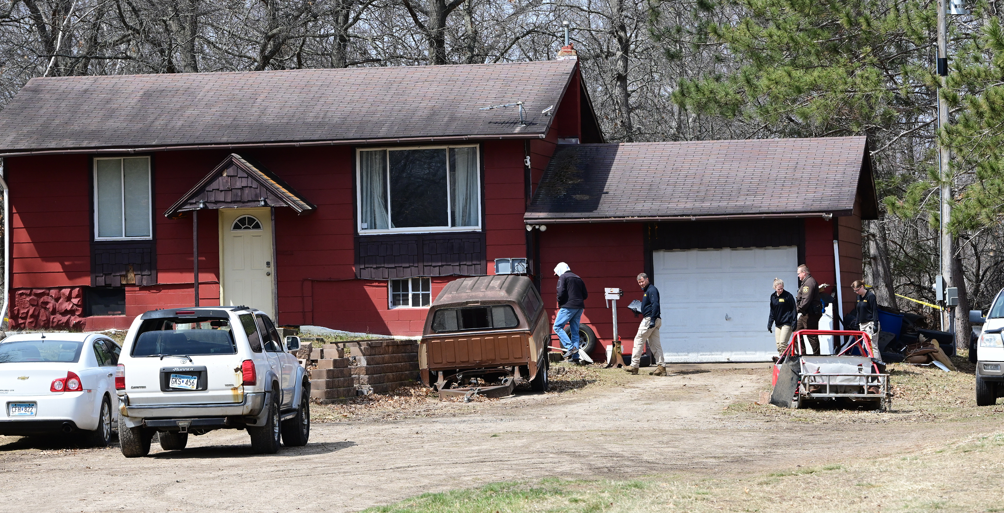UPDATE: 1 dead, 1 arrested following investigation north of Brainerd - Vimarsana News