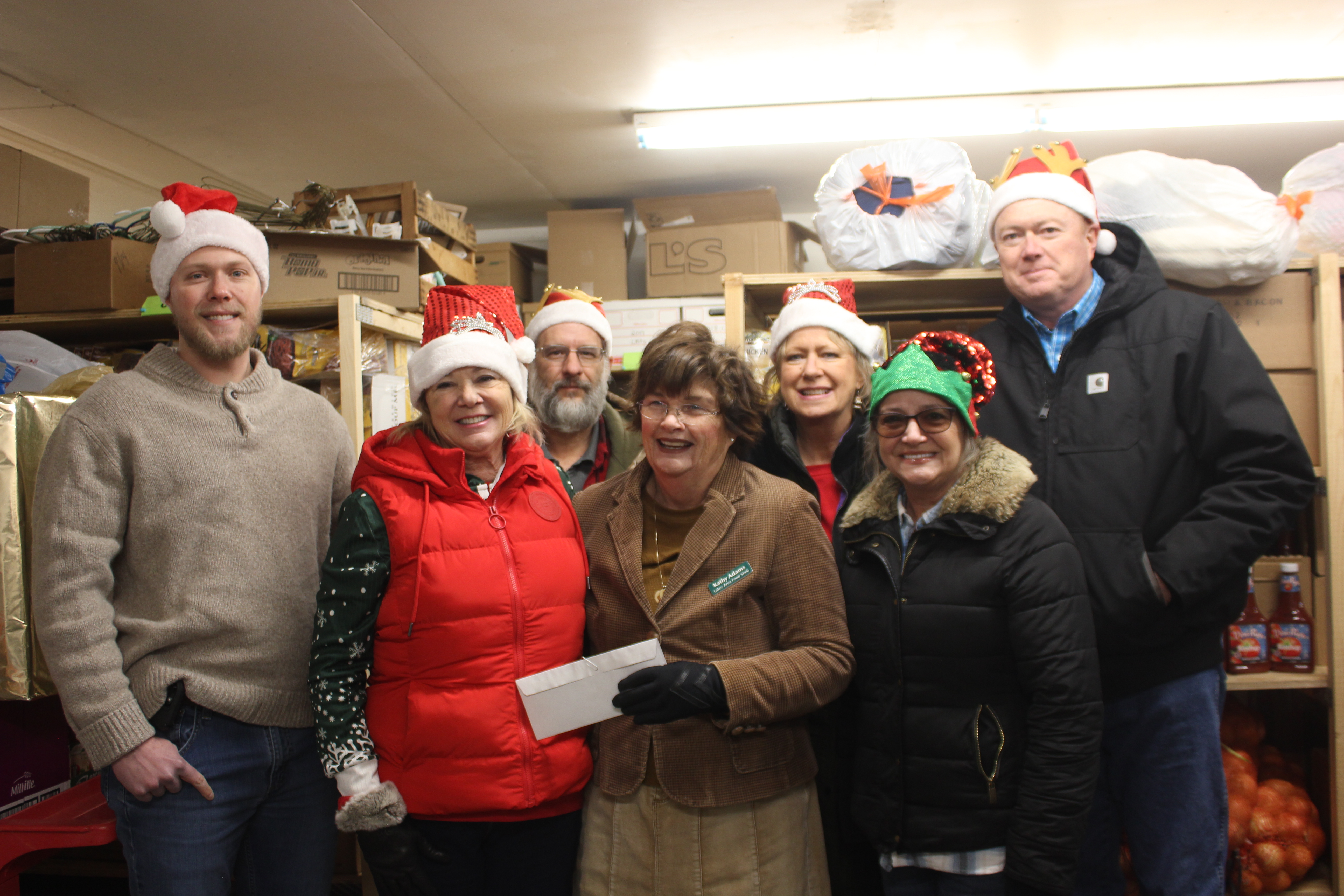 Lakes Area Food Shelf receives $13,000 donation just in time for Christmas - Vimarsana News