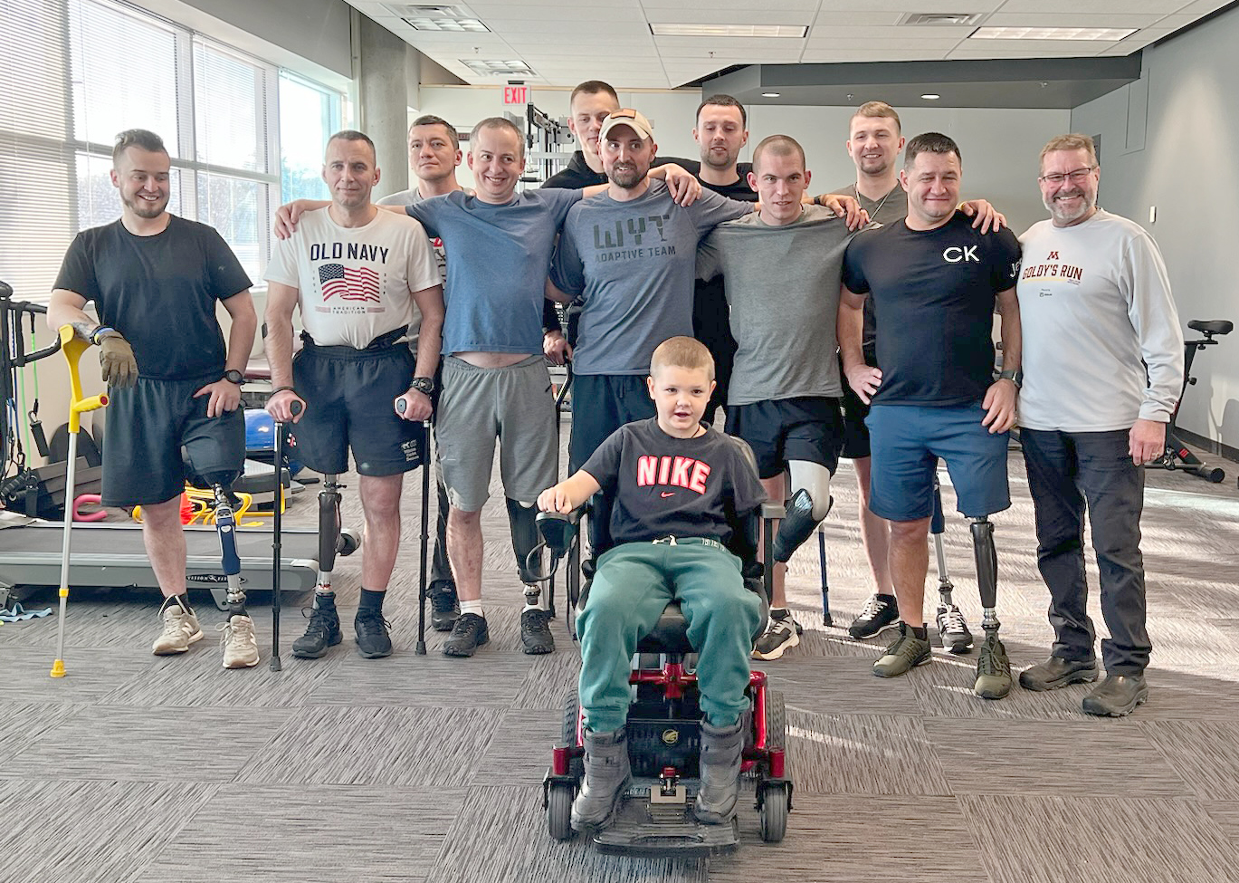 Minnesota prosthetist building limbs for Ukrainian soldiers, civilians - Vimarsana News