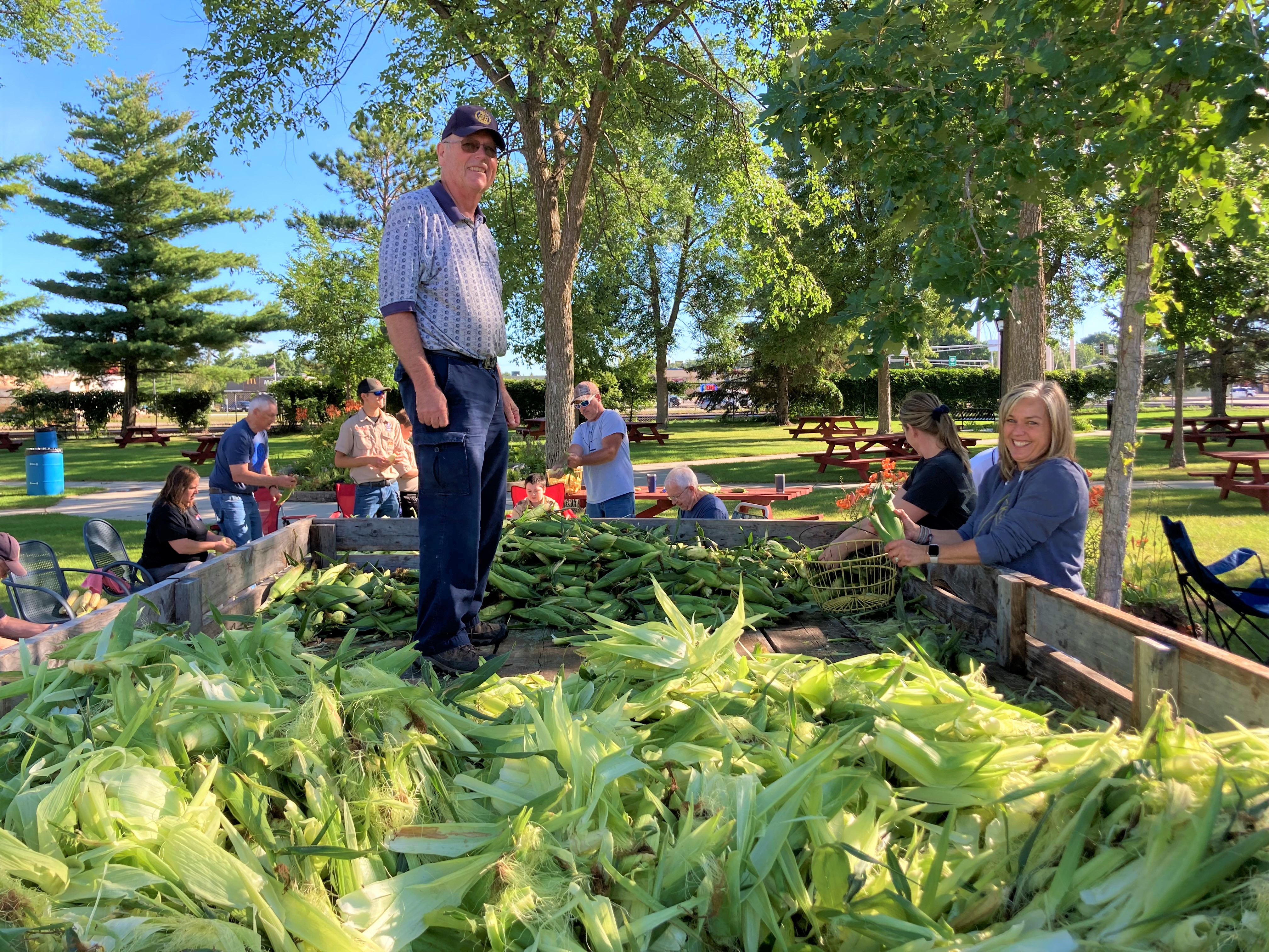 Community shows up to support Wadena Rotary Corn & Chicken Feed - Vimarsana News