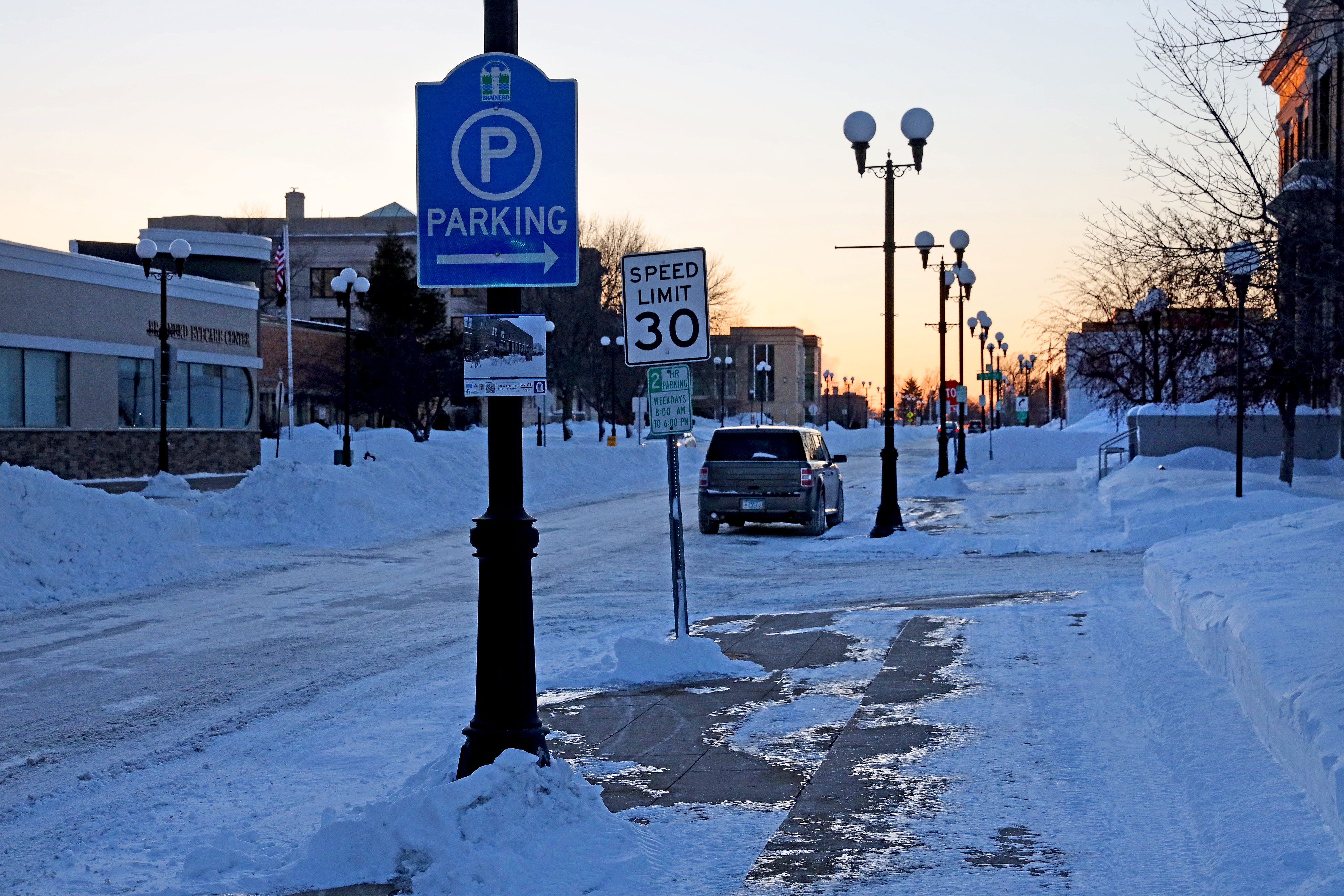 Meters nixed from new downtown parking plan - Vimarsana News