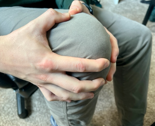 Not ready to go under the knife for a knee replacement? Other options to consider - Vimarsana News