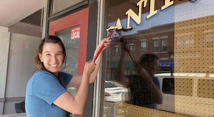 Rochester artist transforms Lake City space into new gallery - Vimarsana News