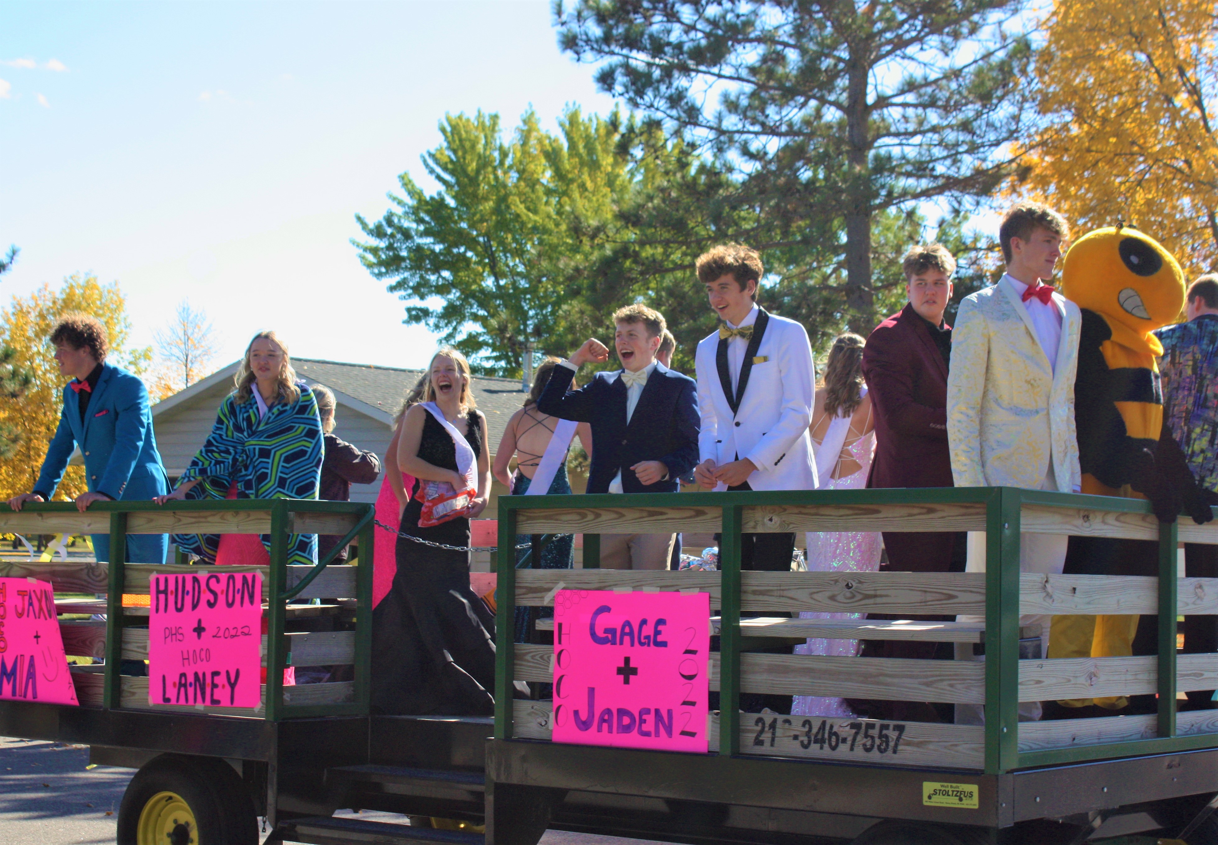 Yellowjackets are all the buzz! 2022 Perham homecoming a hit - Vimarsana News