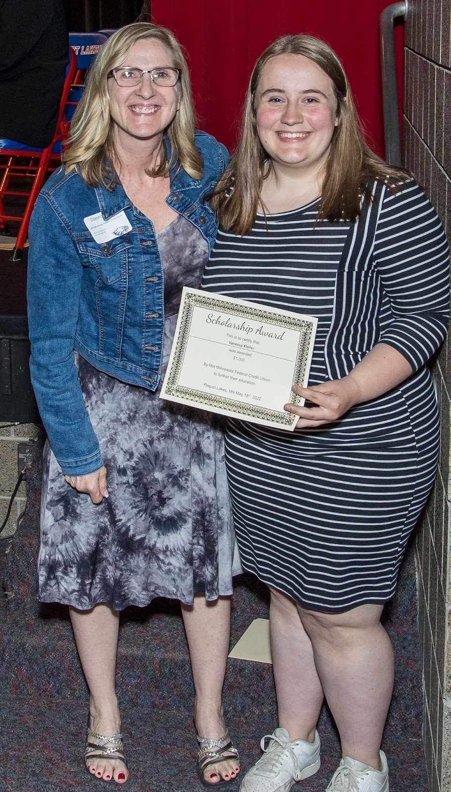 Pequot Lakes credit union donates funds to Pequot Lakes High School Grad Blast and Cass County 4-H - Vimarsana News