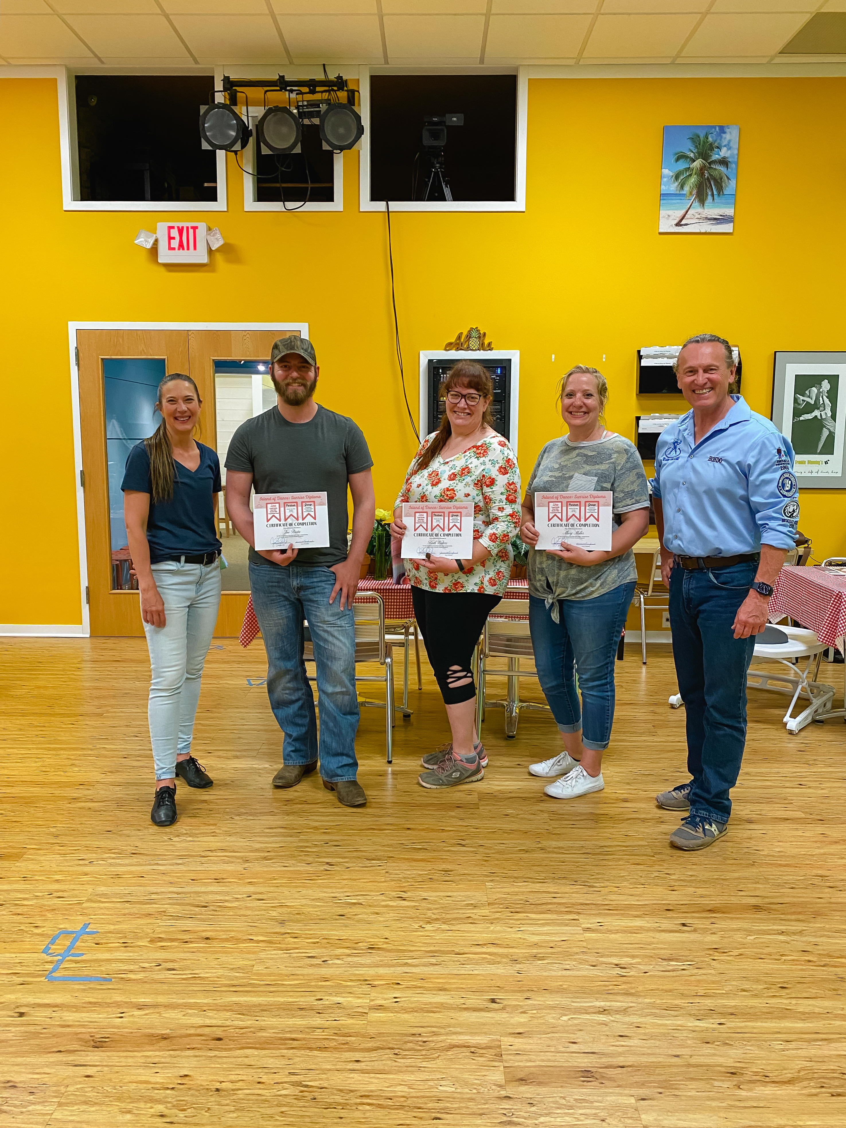 Suzy and Hondo School of Dance students receive diplomas - Vimarsana News