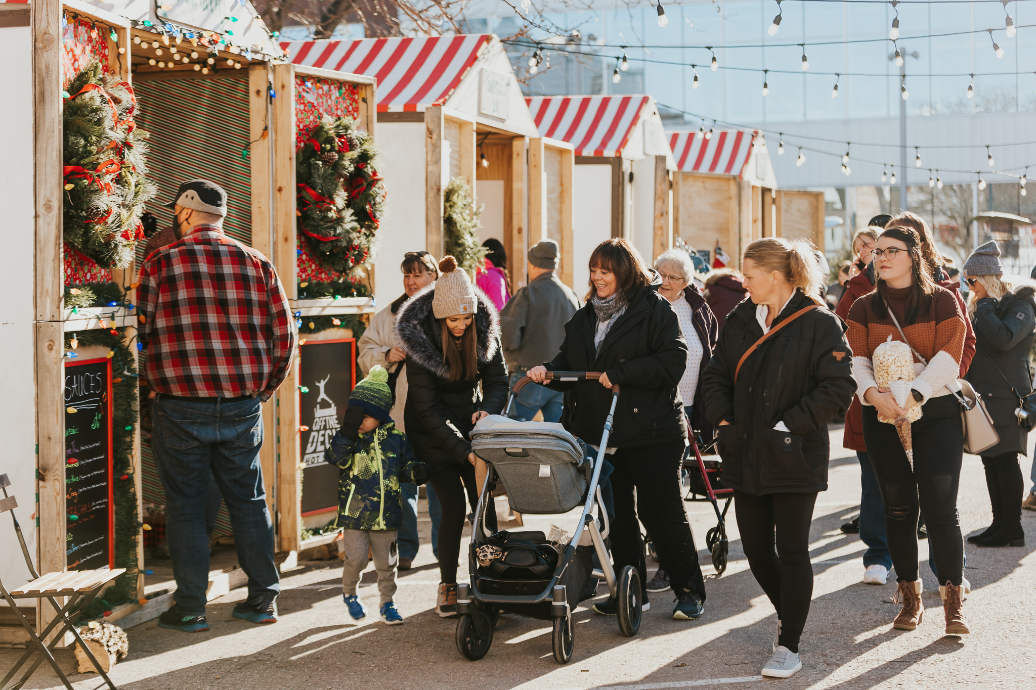 European holiday festival Christkindlmarkt set to return to downtown Fargo - Vimarsana News
