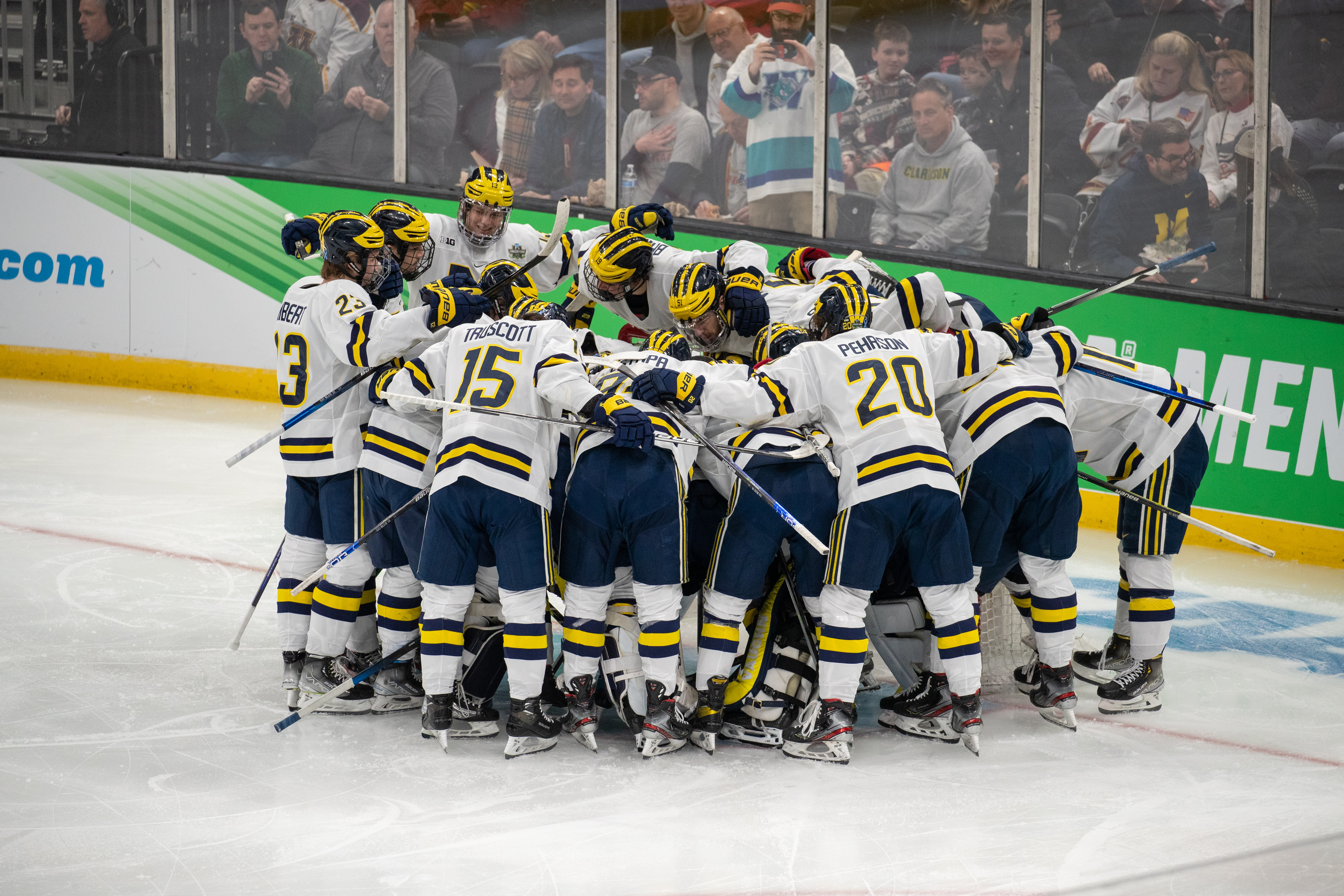 Michigan parts ways with Mel Pearson - Vimarsana News
