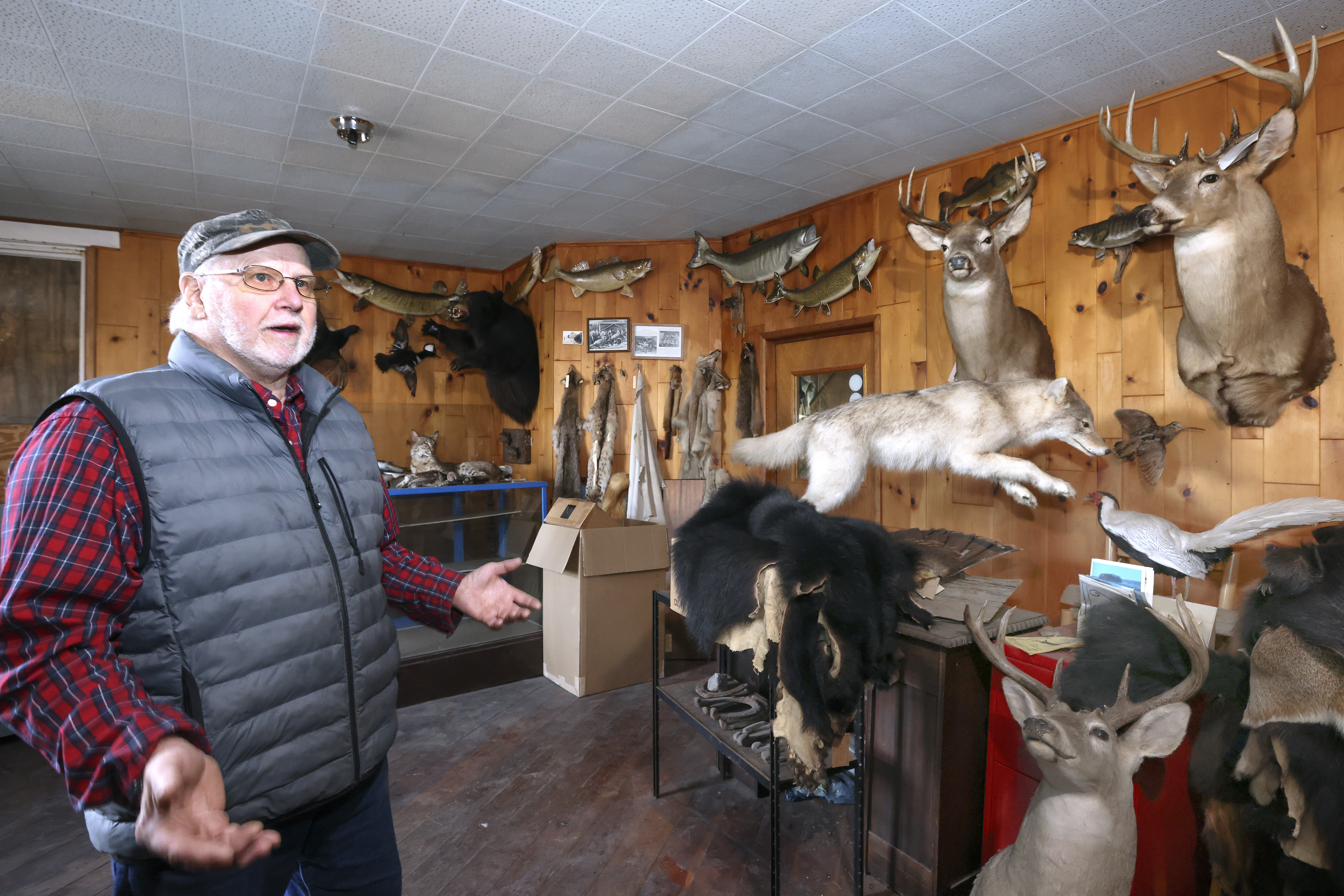 A Minnesota taxidermist became a self-proclaimed healer. But his 'cures' maimed people - Vimarsana News