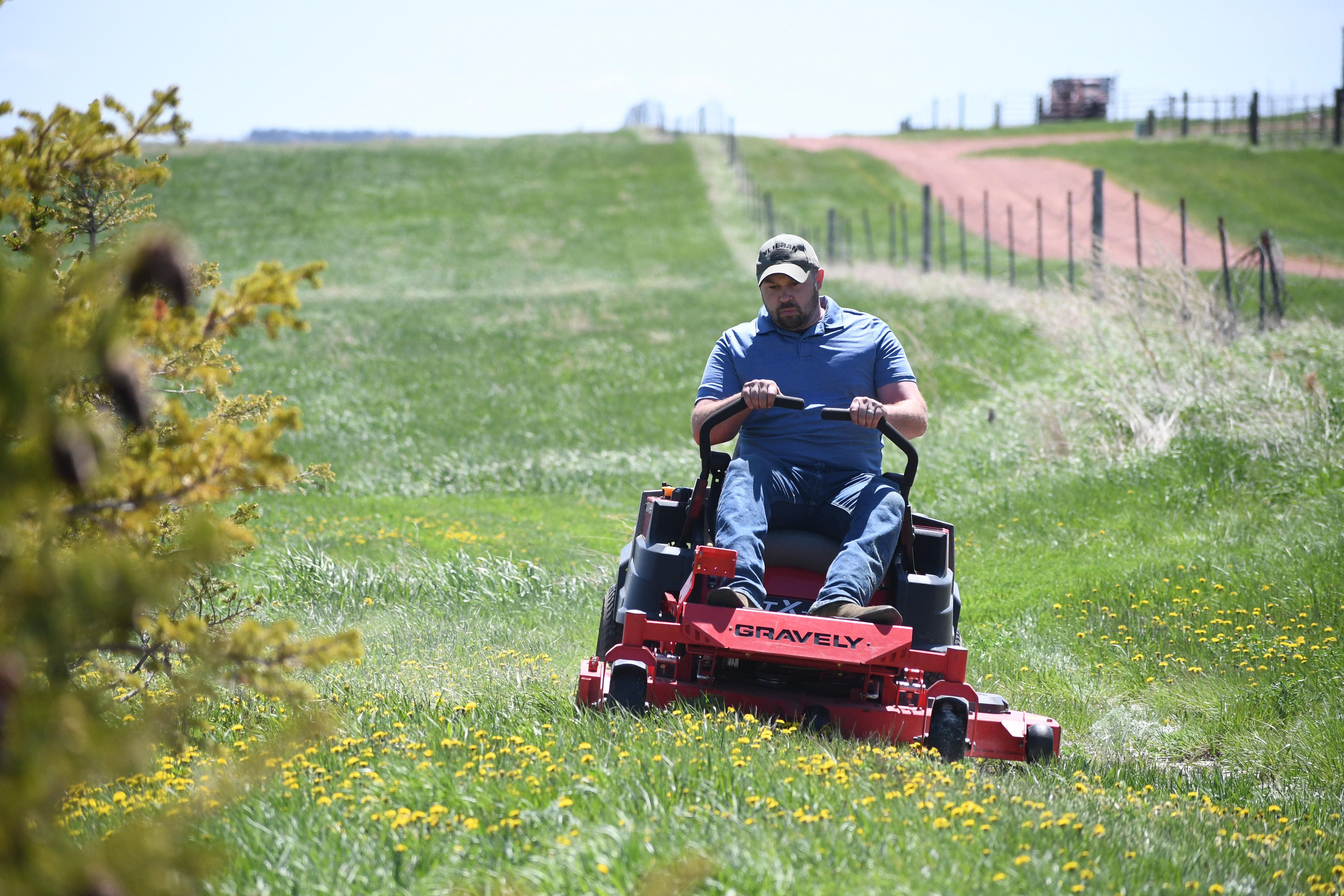 Hero's Turf: U.S. Navy veteran embarks on landscape journey - Vimarsana News