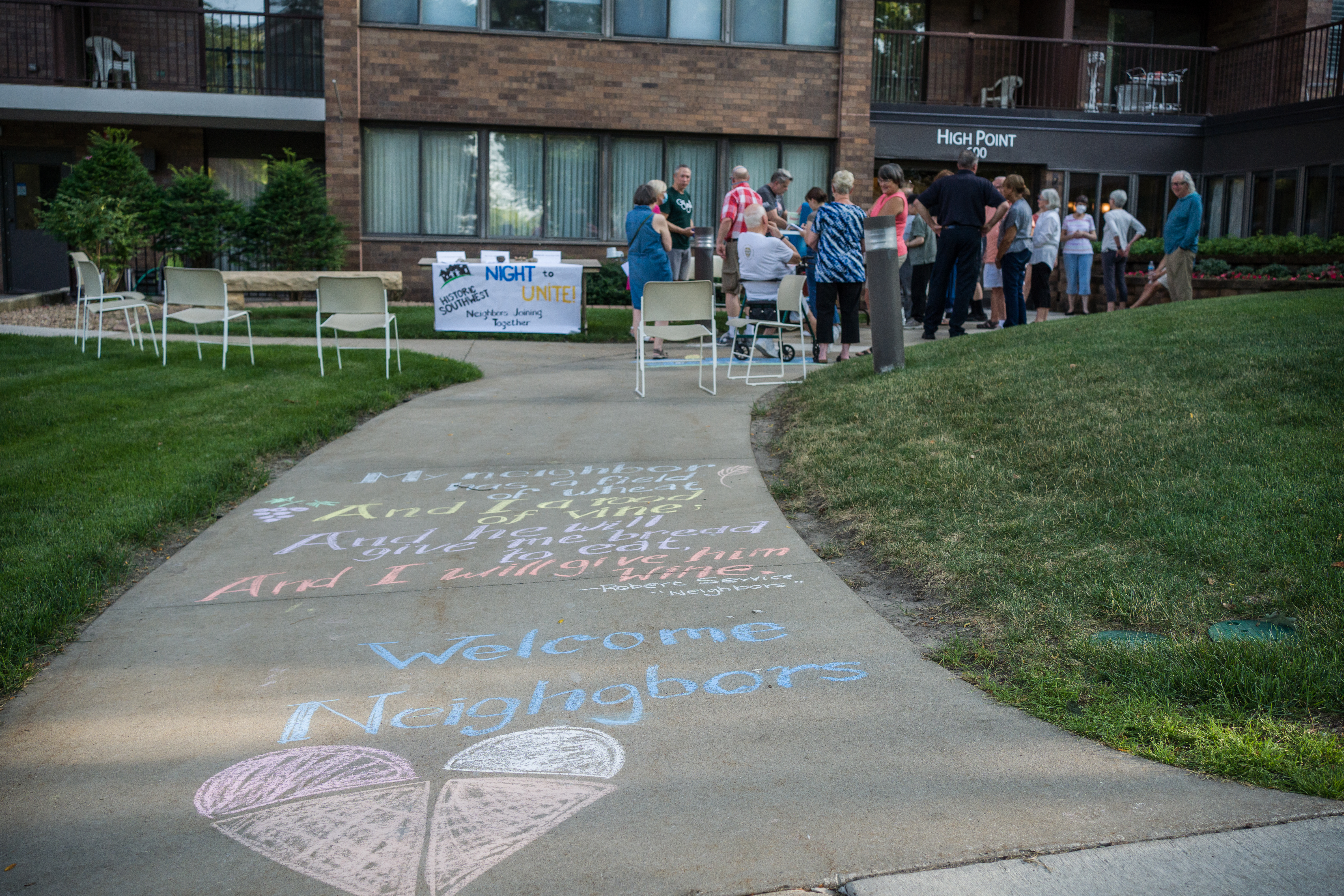 Rochester neighborhood groups hold dozens of Night to Unite gatherings city-wide - Vimarsana News