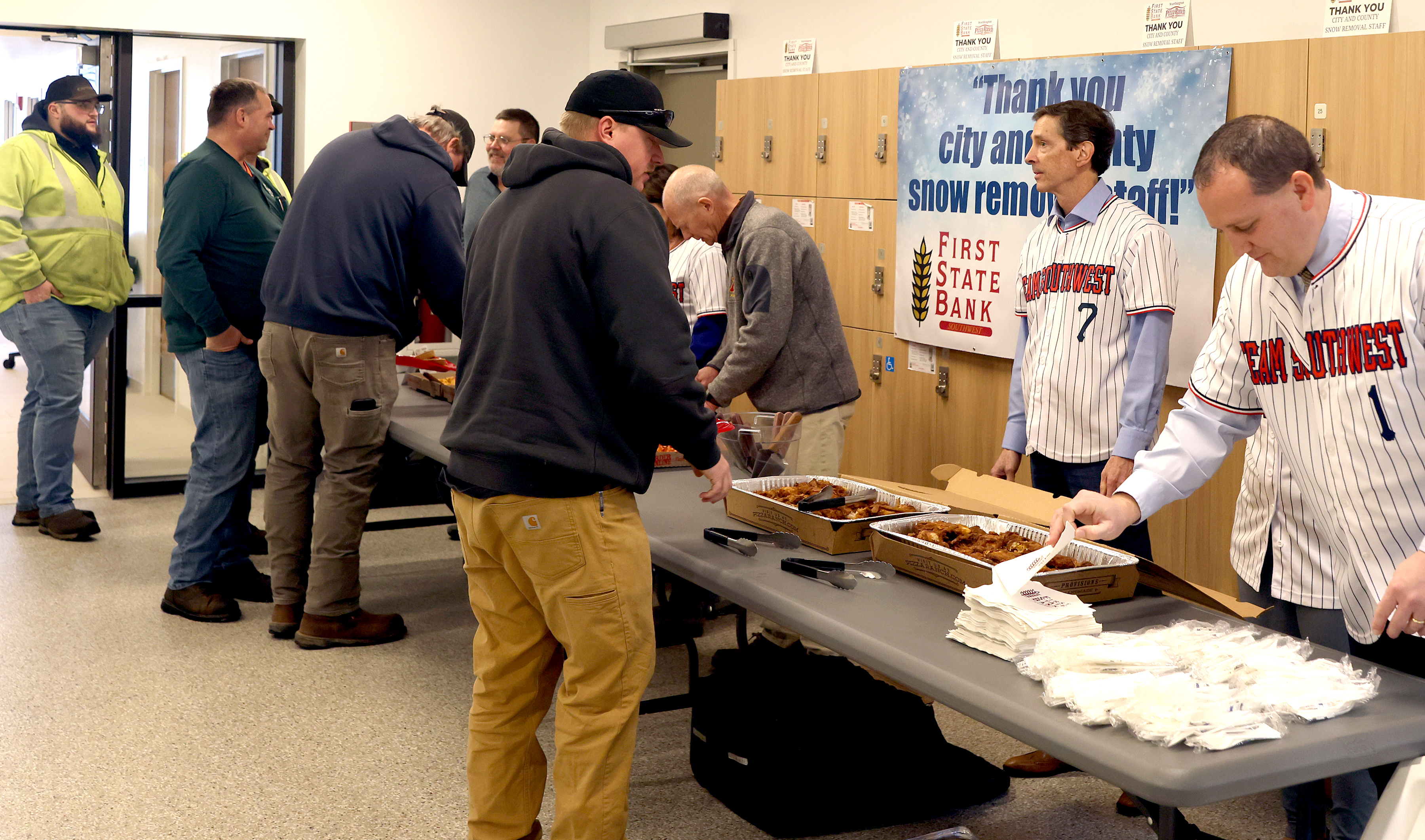 Worthington, Nobles County snow removal crews get a thank-you lunch - Vimarsana News