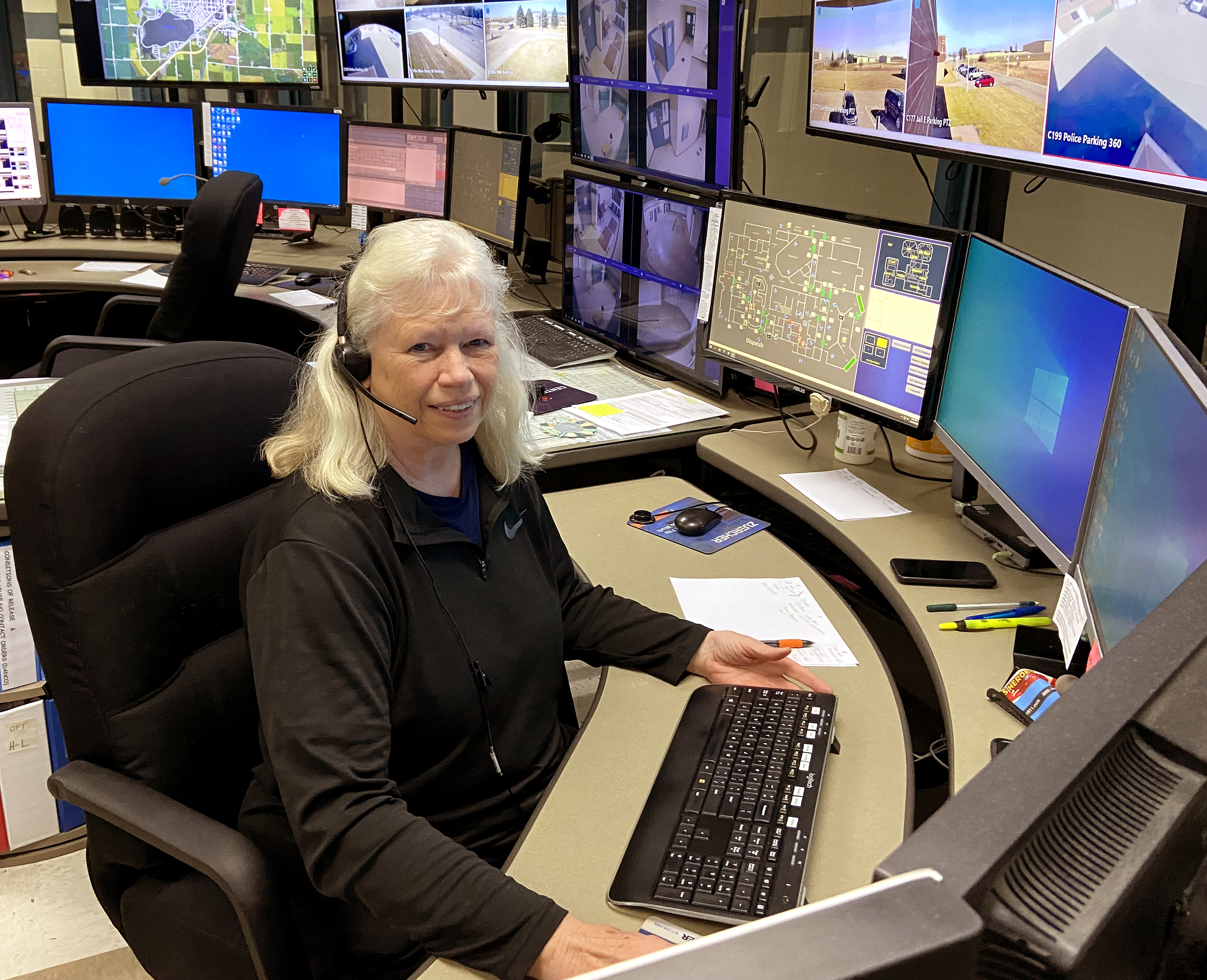 Emergency Services Dispatch Supervisor Nancy Veen retires after 26 years - Vimarsana News