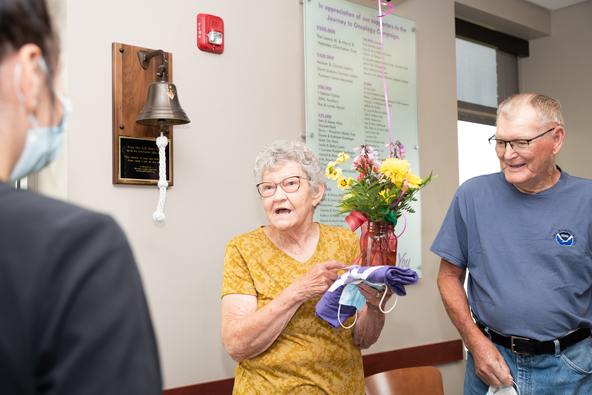 Marie Olson rings the bell at JRMC Cancer Center - Vimarsana News