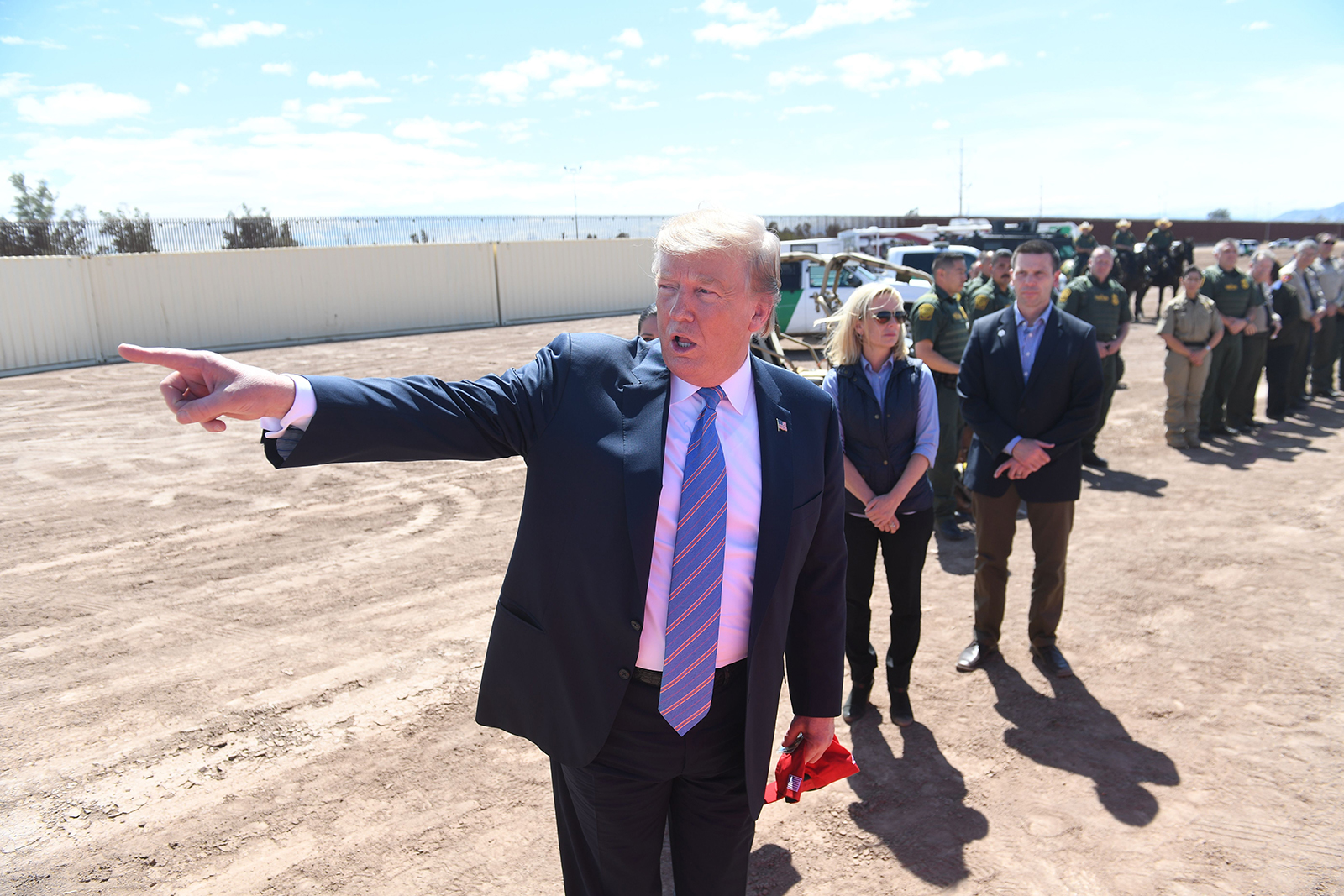 Francis Wilkinson: Trump's wall settles into a strange, costly afterlife - West Central Tribune | News, weather, sports from Willmar Minnesota - Vimarsana News