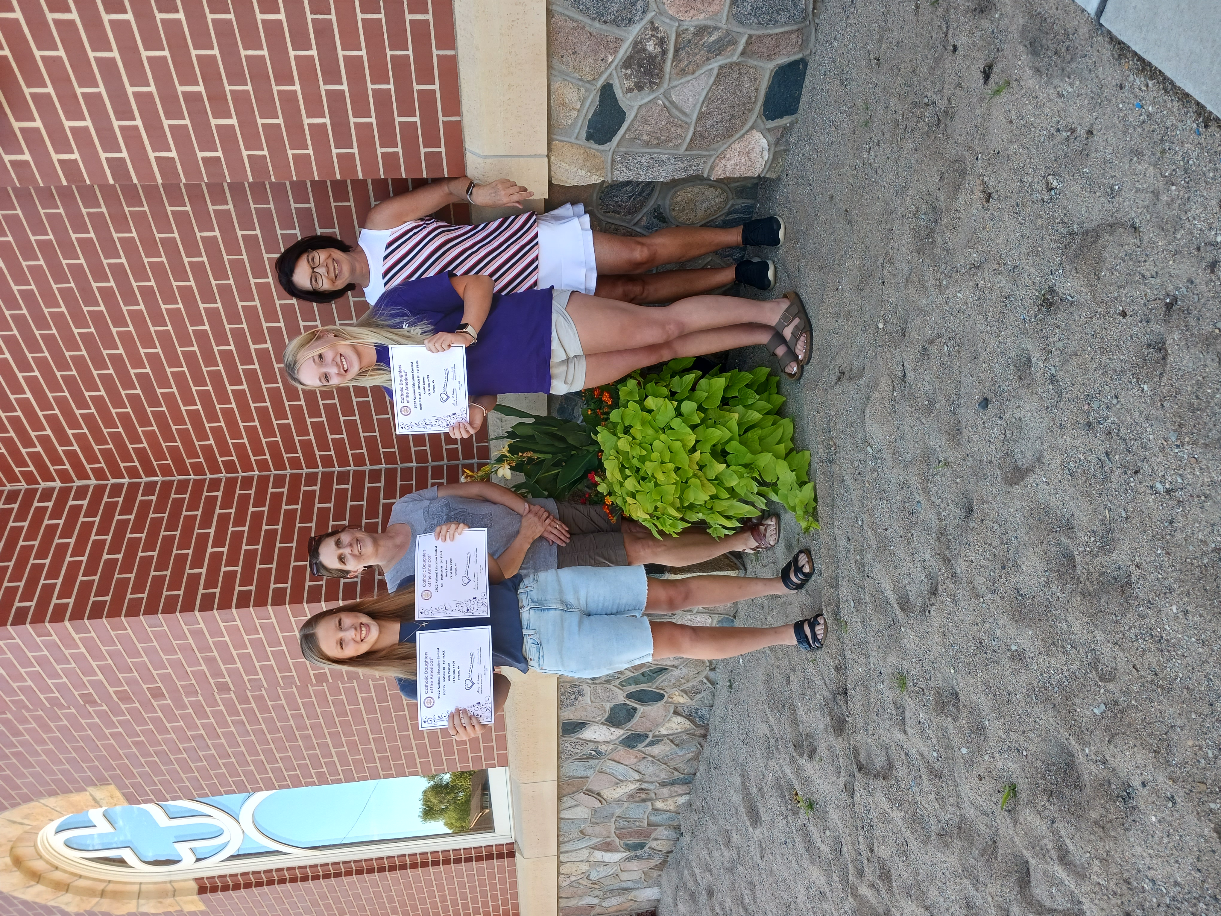 Young women with Catholic Daughters Court St. Rita receive national and state education awards - Vimarsana News
