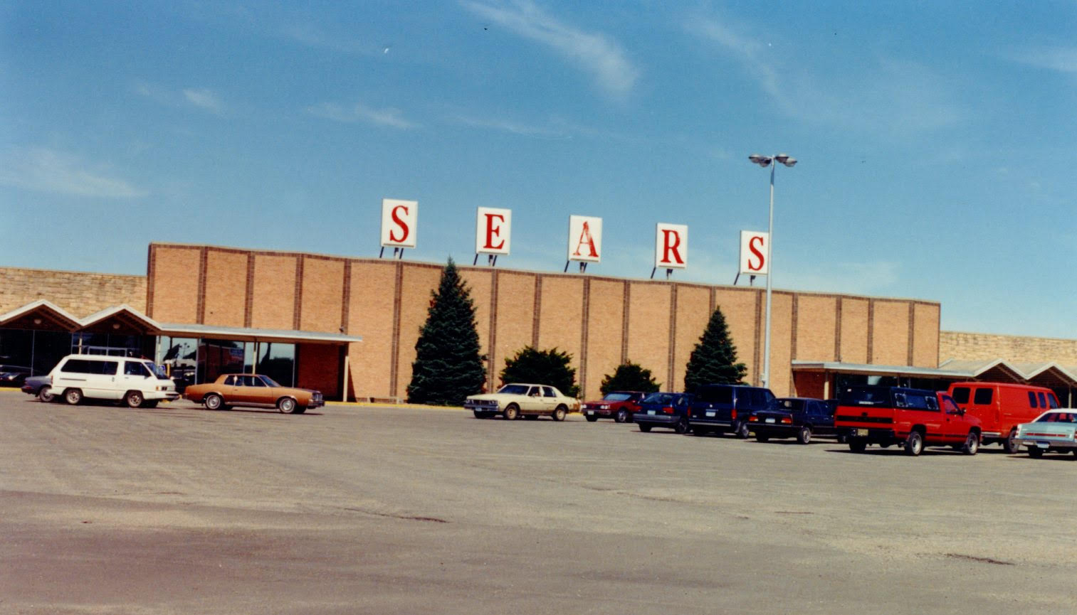Sears store entered the market when Rochester was at a Crossroads - Vimarsana News