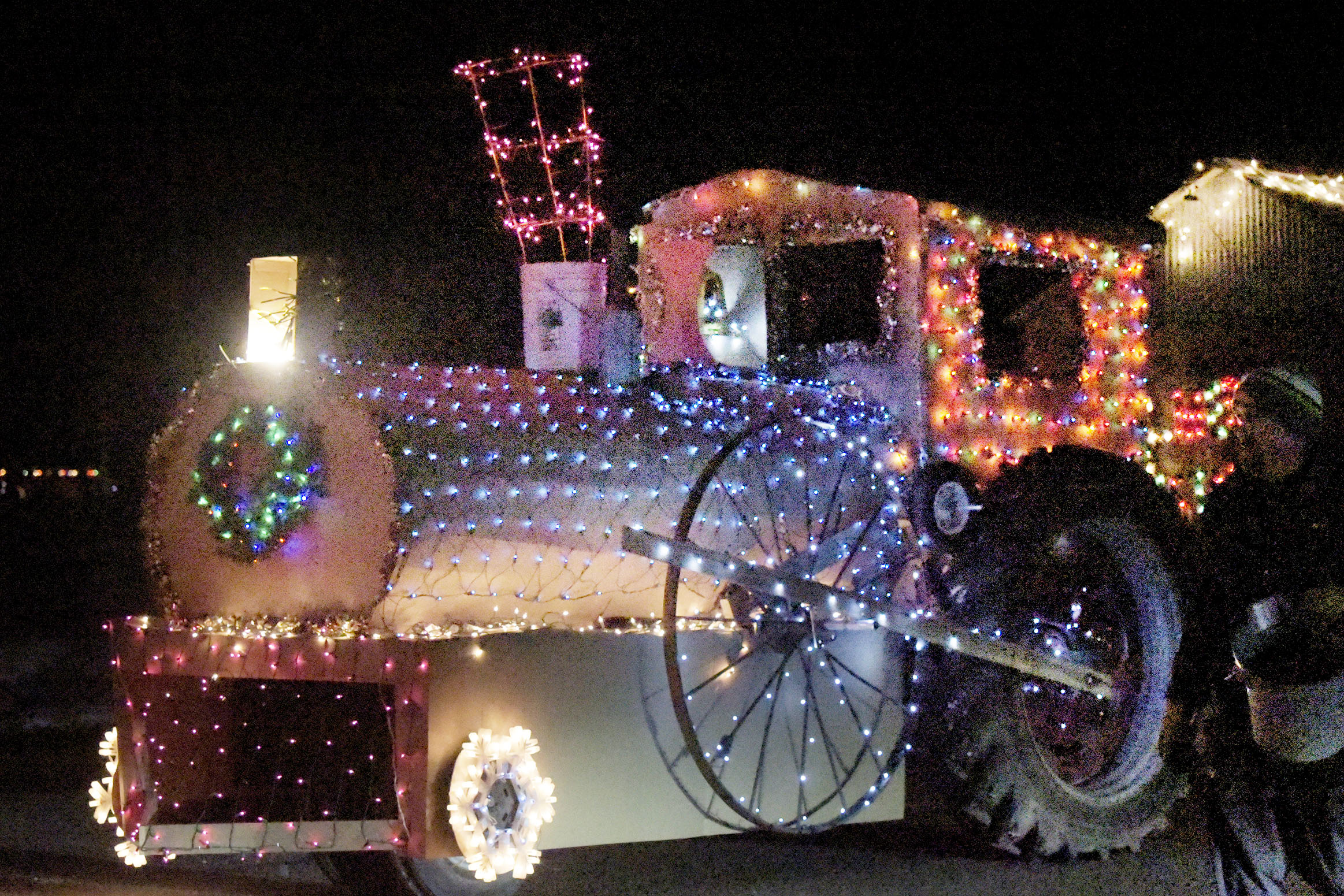 Lighting up the night: Brandon holds lighted parade for the holidays - Vimarsana News