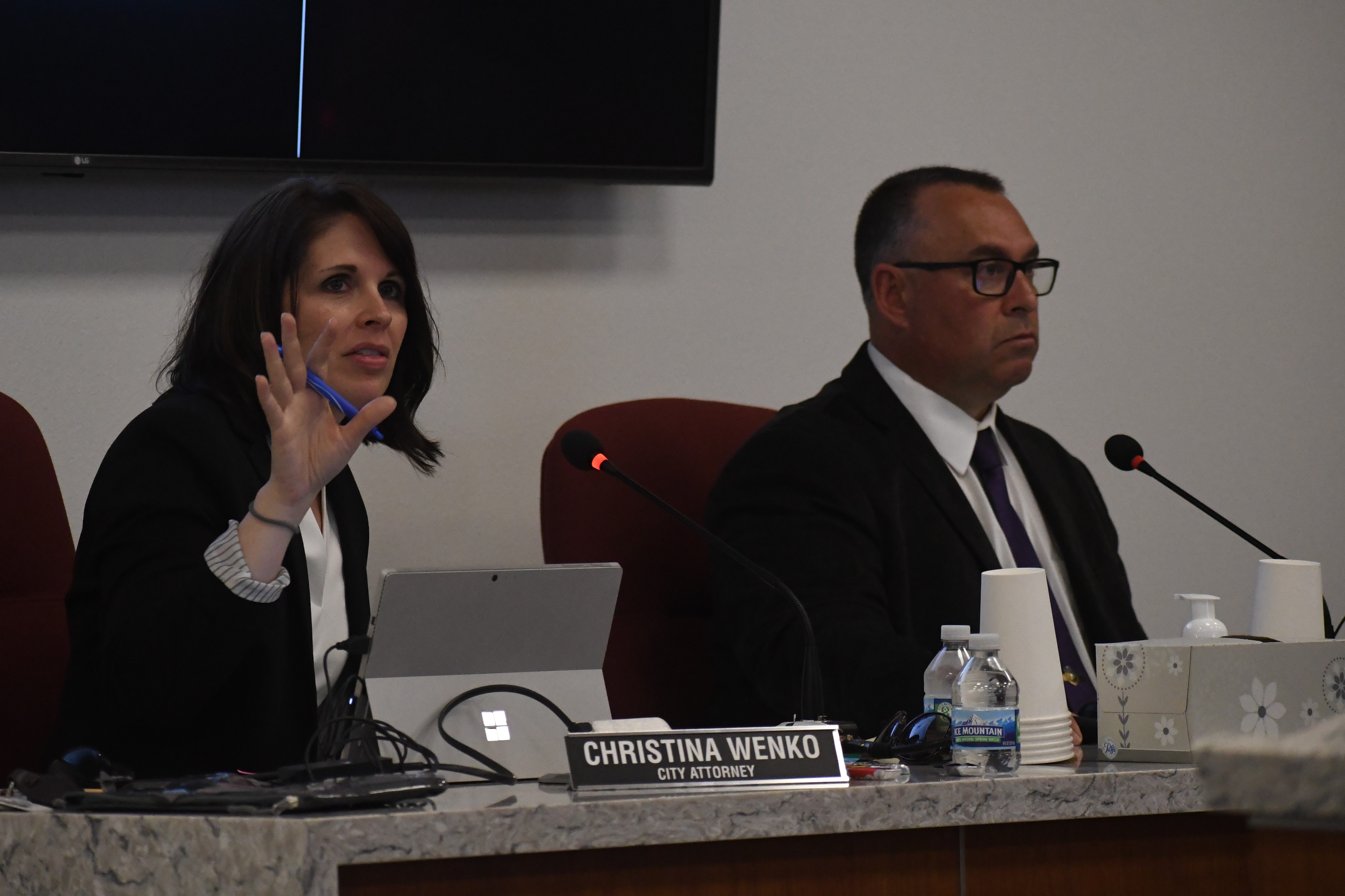 Contract negotiations continue, Dassinger asks for immediate decision - Vimarsana News