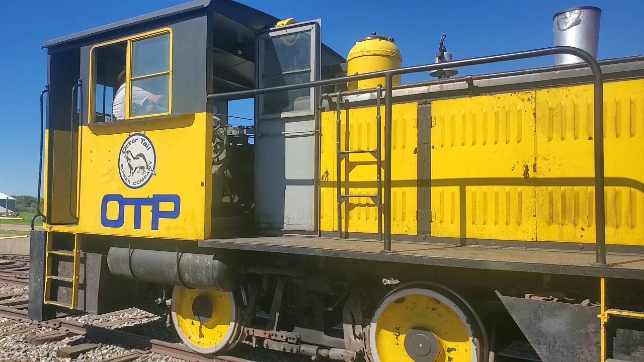 Otter Tail Power's coal plant trains now at WMSTR in Rollag - Vimarsana News