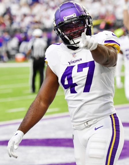 From Cameroon to the Vikings, it's been an 'incredible' journey for William Kwenkeu - InForum | Fargo, Moorhead and West Fargo news, weather and sports - Vimarsana News
