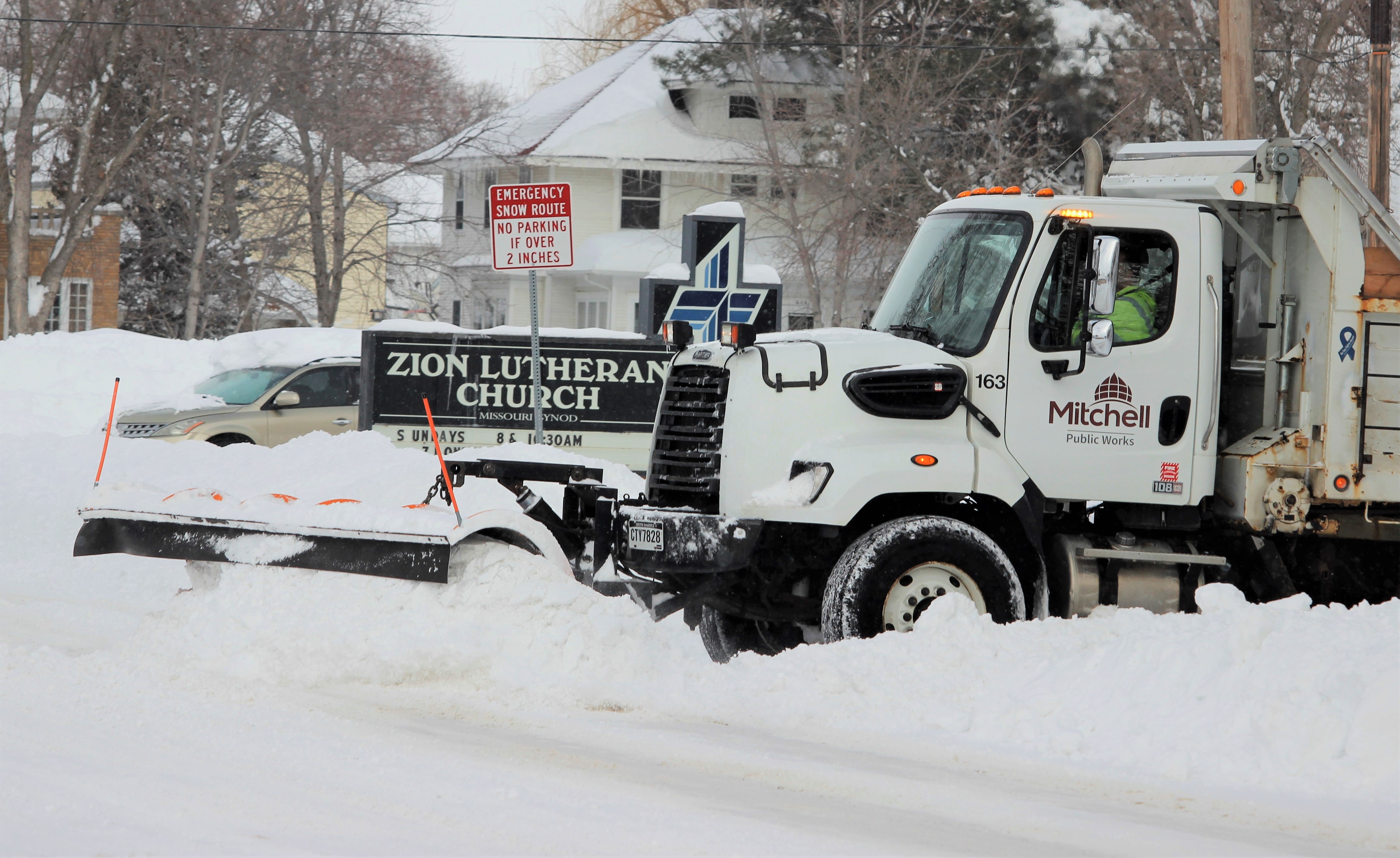 'It's been a mess': Snow removal crews push through challenges to pull Mitchell out of historic blizzard - Vimarsana News