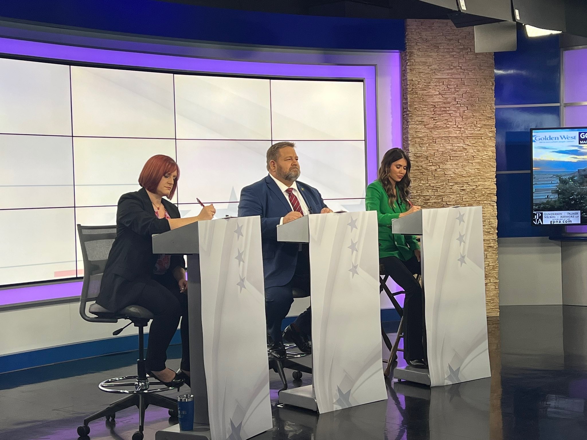 A closer look at the SDSU poll: Legal recreational marijuana, SD governor to be decided in final weeks - Vimarsana News