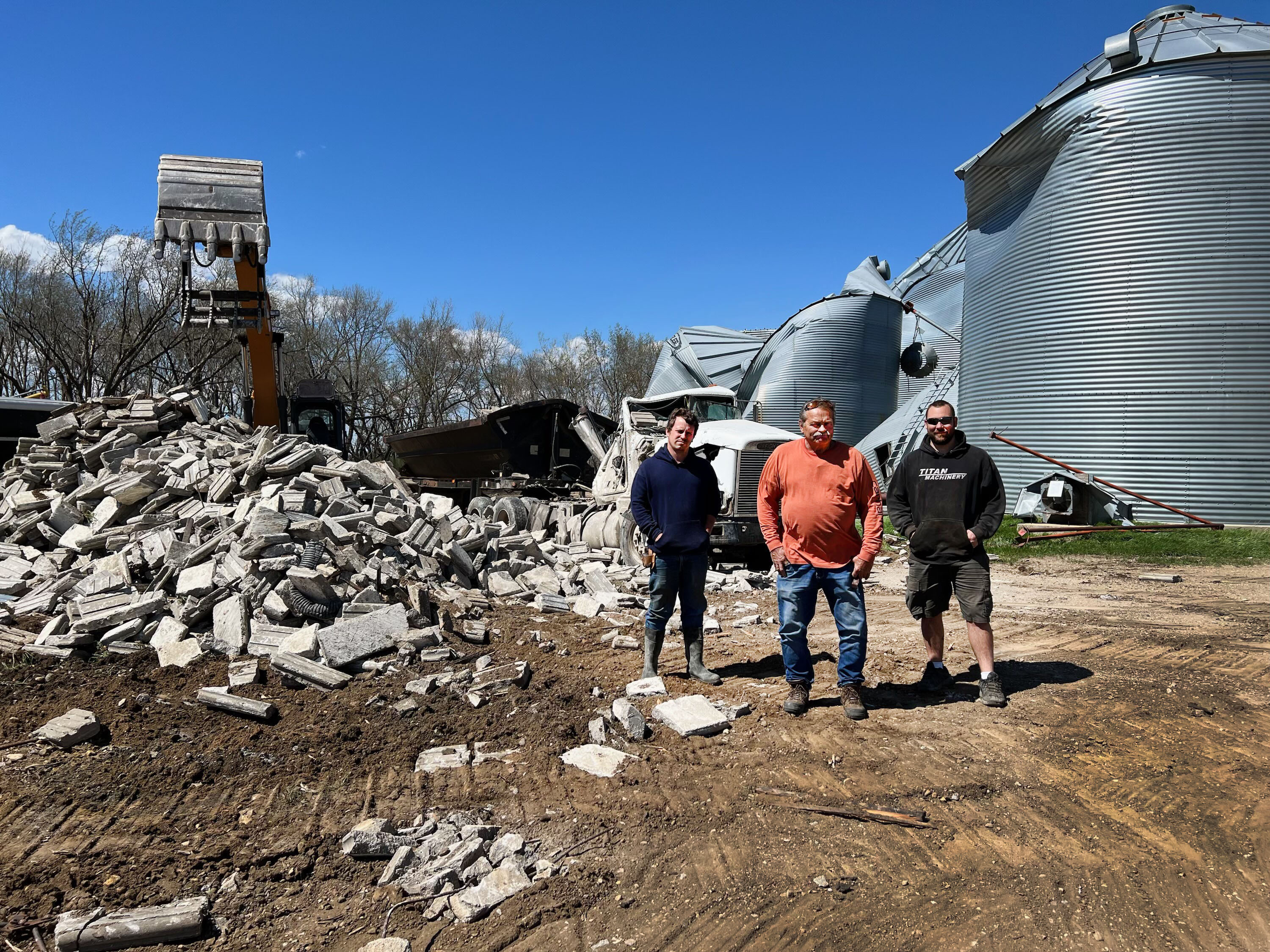 'Derecho' severe winds thrash bins and machinery on South Dakota, Minnesota, farms - Agweek | #1 source for agriculture news, farming, markets - Vimarsana News