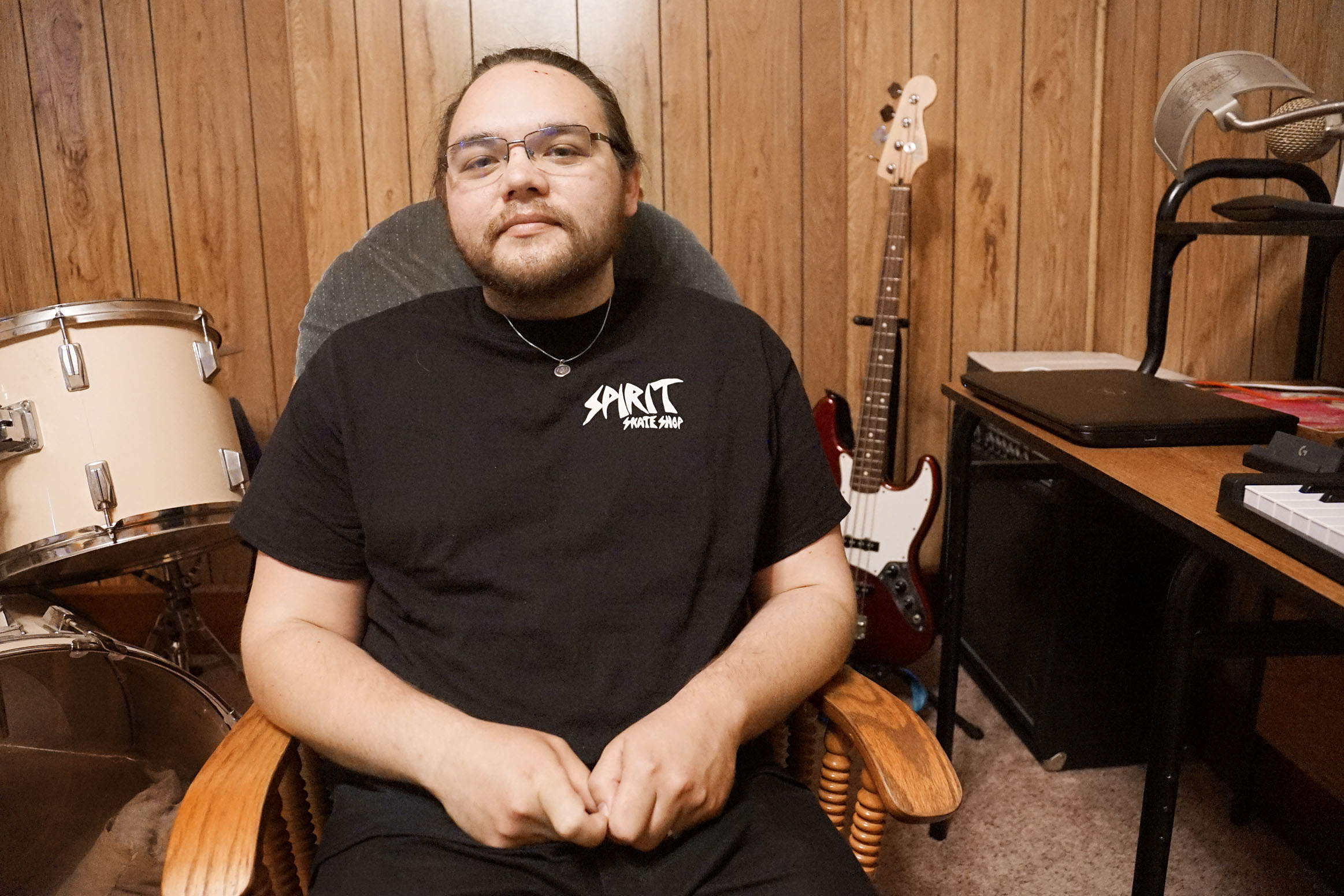 Glenwood musician co-writes song about coming to terms with his estranged father - Vimarsana News