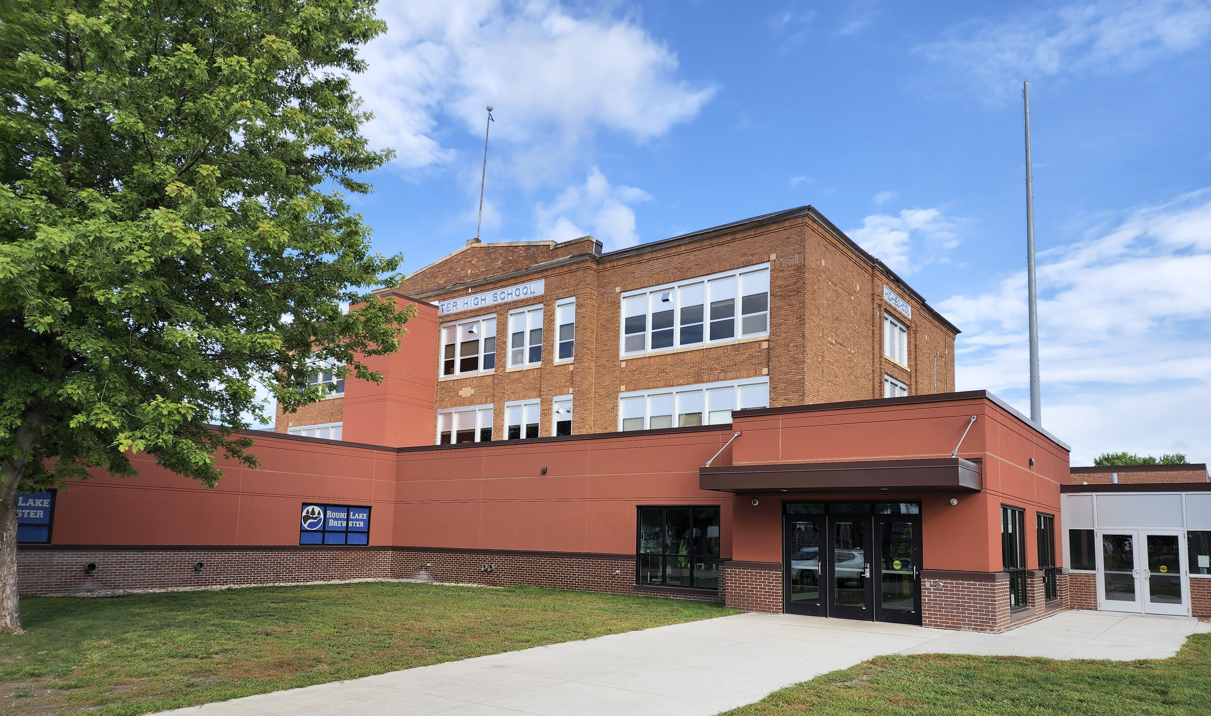 Voters approve $30.48 million building referendum for Round Lake-Brewster School - Vimarsana News