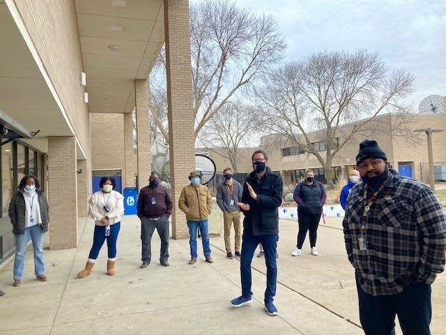 Minneapolis students return to class after 3-week teacher strike - Vimarsana News