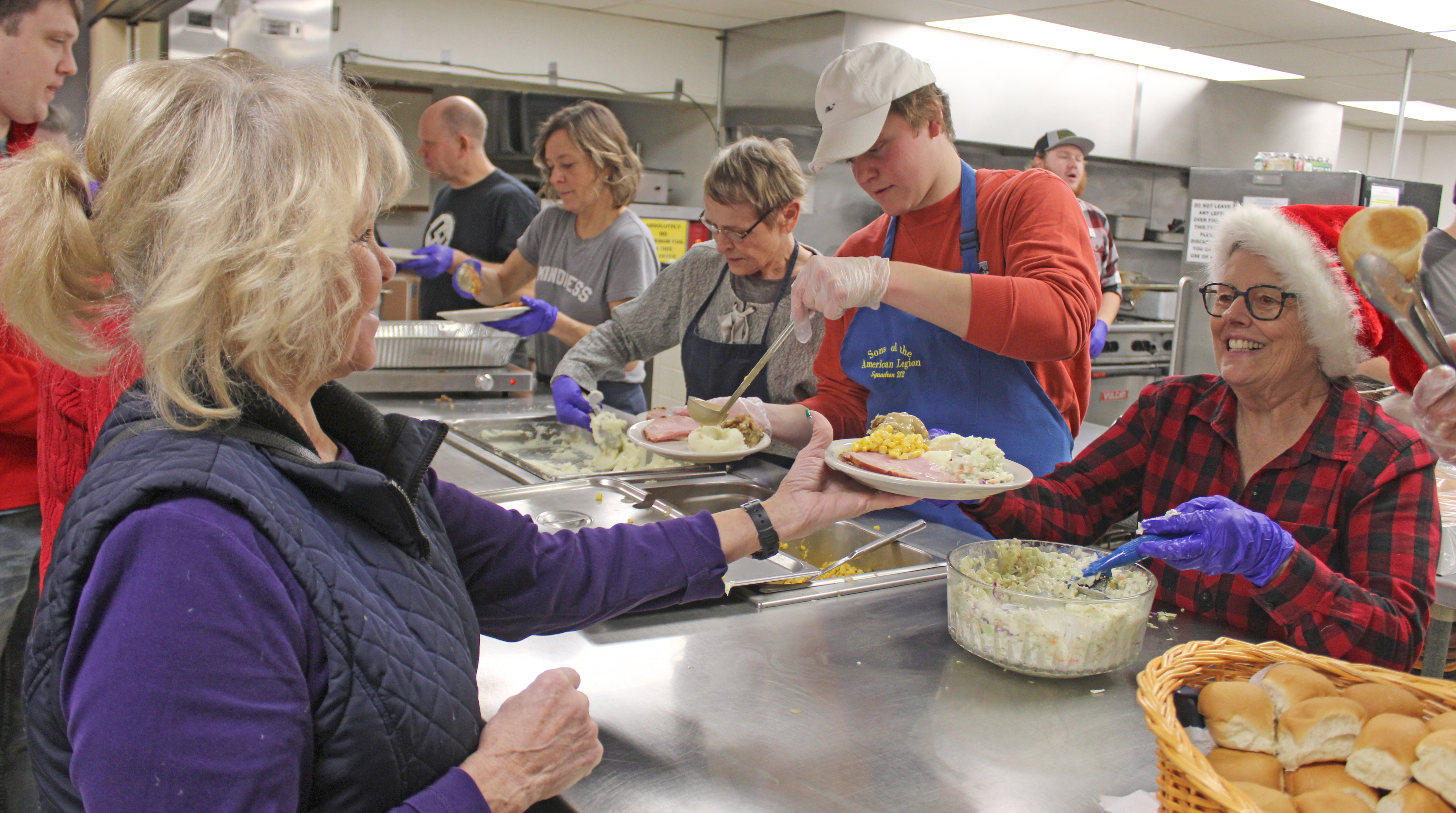 Community Christmas dinner draws a big crowd - Vimarsana News