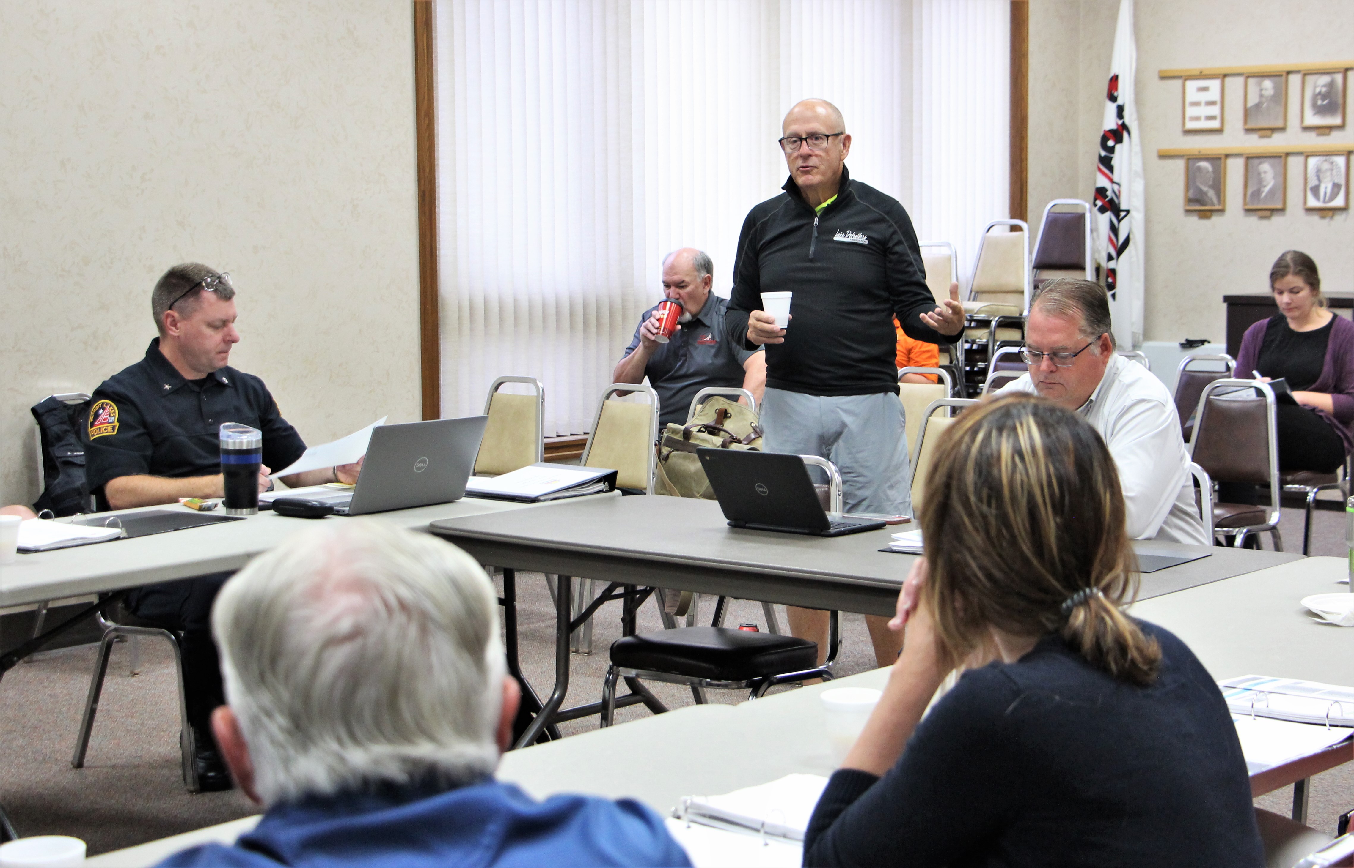 Lake Detroiters propose city pick up aquatic weed tab next year - Vimarsana News