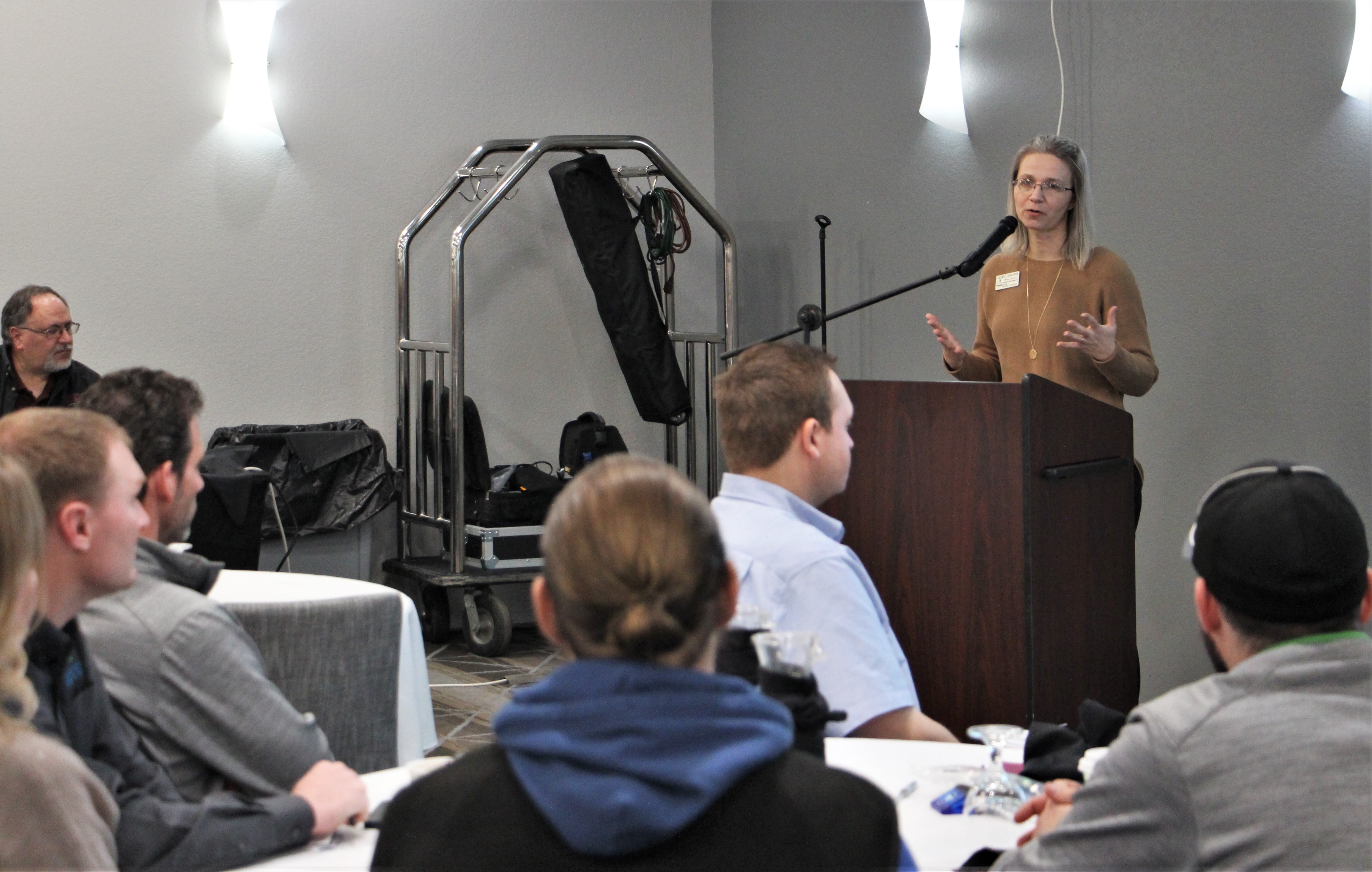 From a bookstore to a brewery, DL Economic Development Summit features new businesses opening in 2022 - Vimarsana News