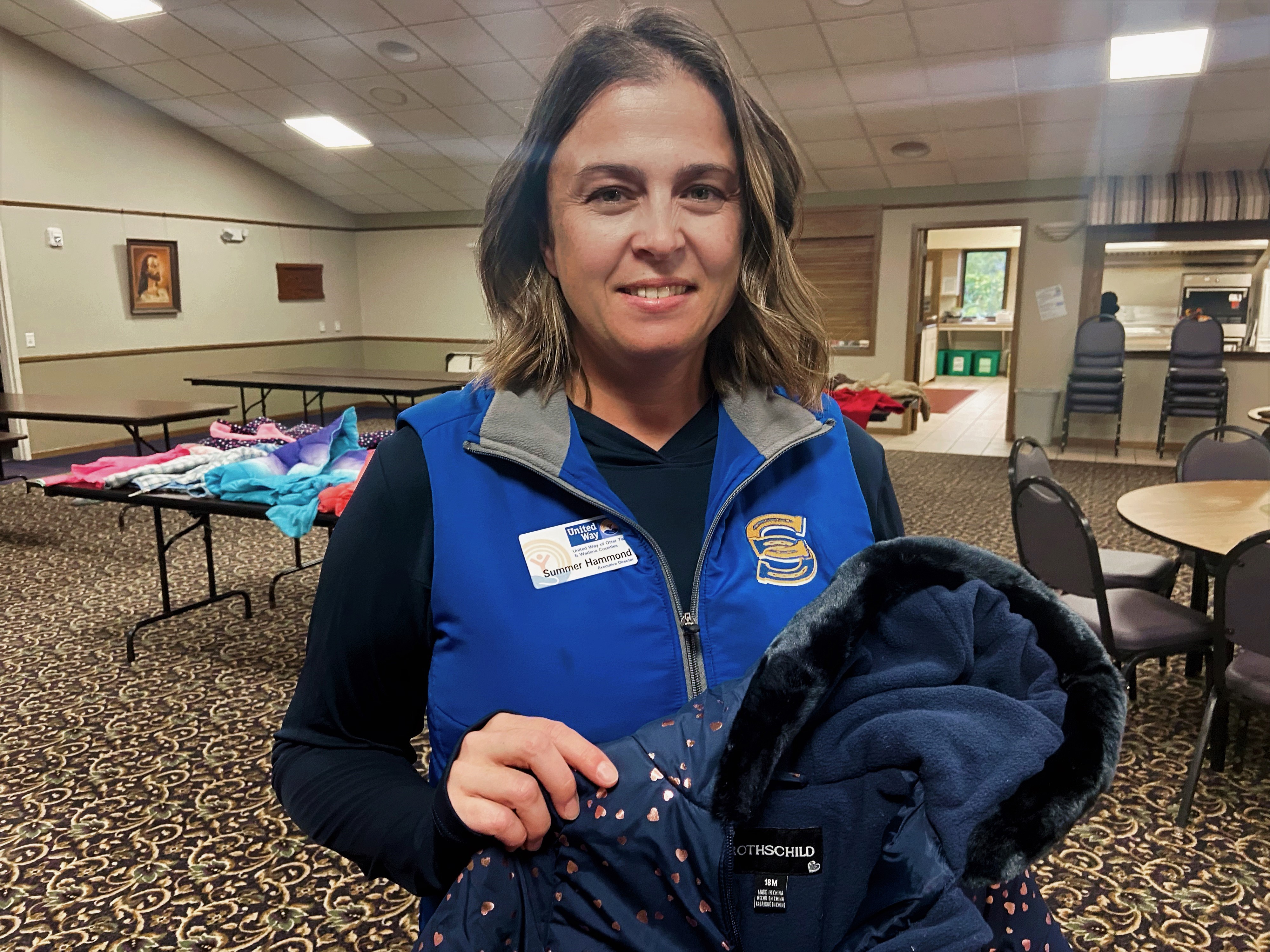 Perham community gathers coats for families in need - Vimarsana News