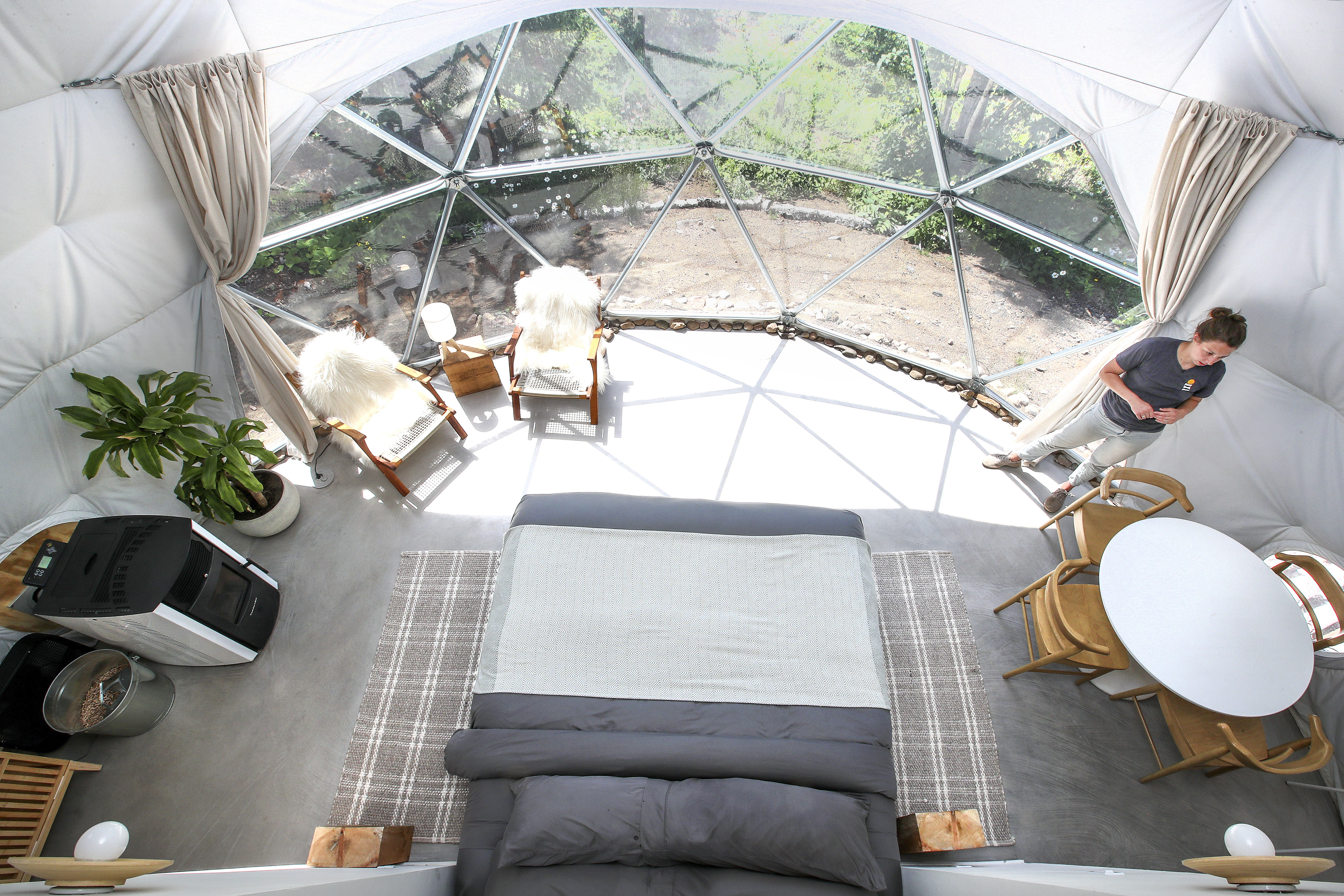 Minnesota couple builds eco-friendly domes in Lutsen - Vimarsana News