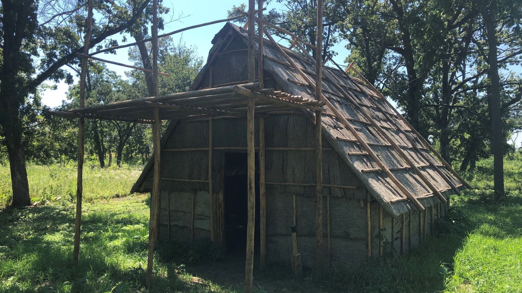 Minnesota's Prairie Island celebrates the first bark lodge in 150 years - Vimarsana News