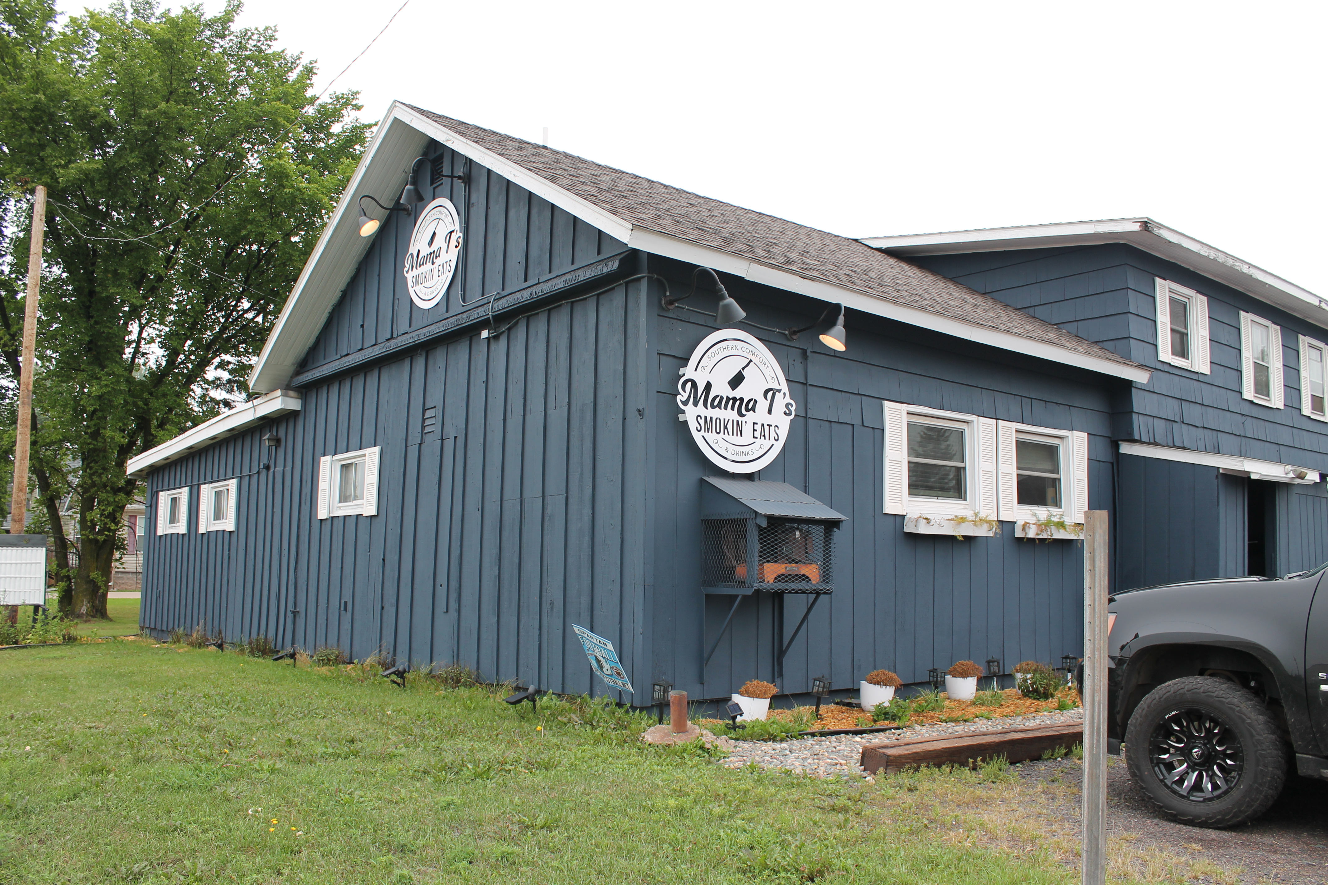 Mama T's Smokin' Eats serves up fresh dishes in south Superior - Vimarsana News