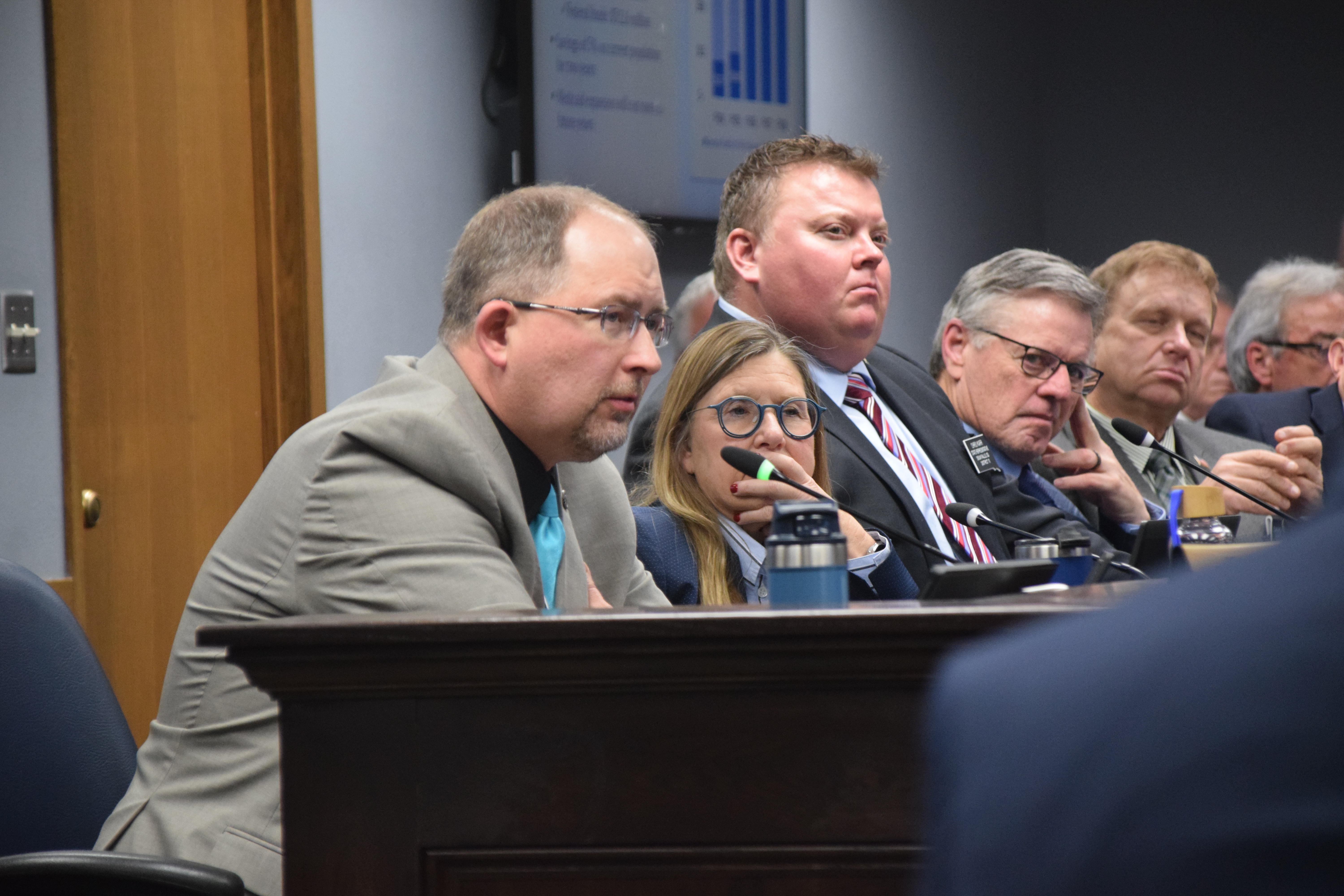 Proposed bylaws change would entrench Republican establishment in South Dakota, opponents say - Vimarsana News