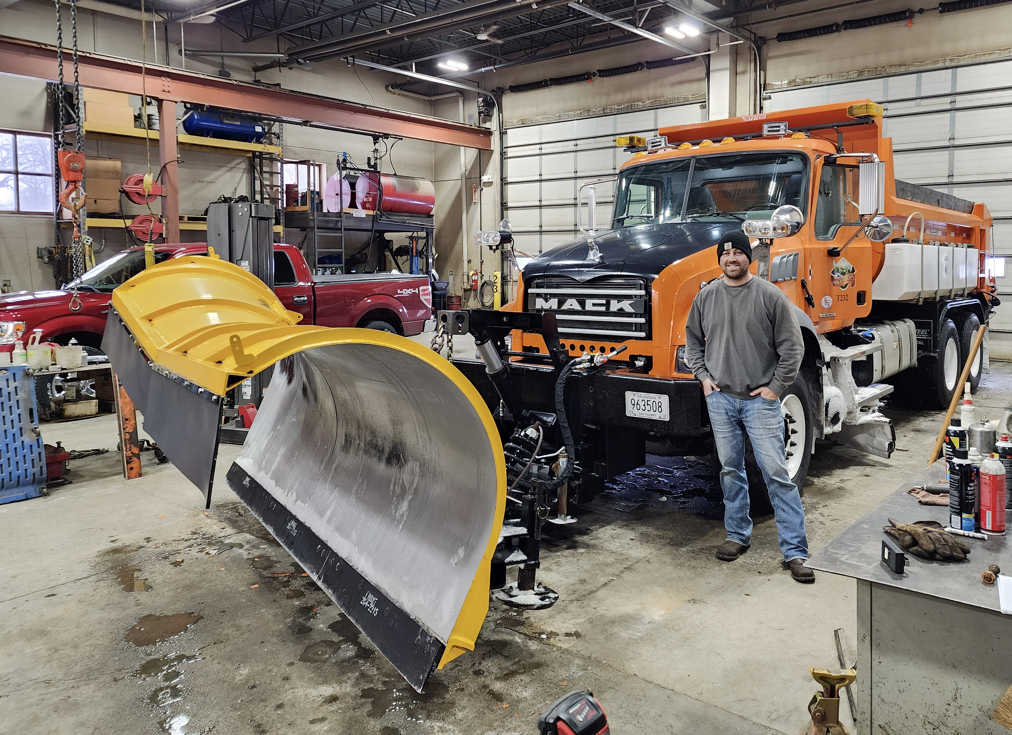What's it like to drive a Nobles County snowplow? - Vimarsana News