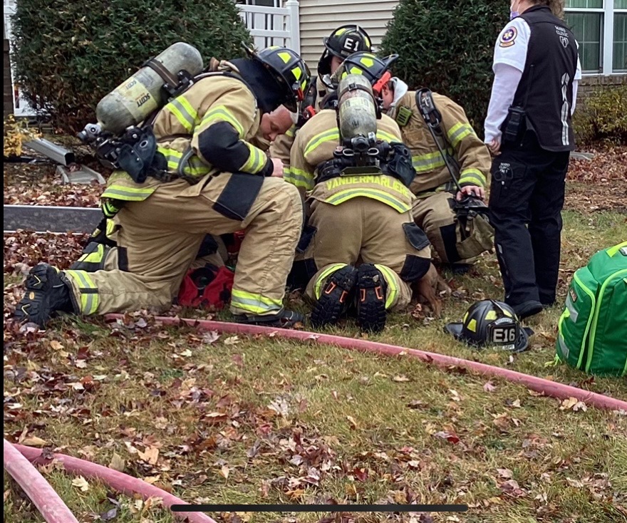 Housefire in Rochester Saturday displaces family, claims dog's life - Vimarsana News