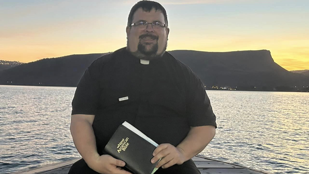 Lawyer: Priest 'groomed' and sexually assaulted women for years at church - Vimarsana News