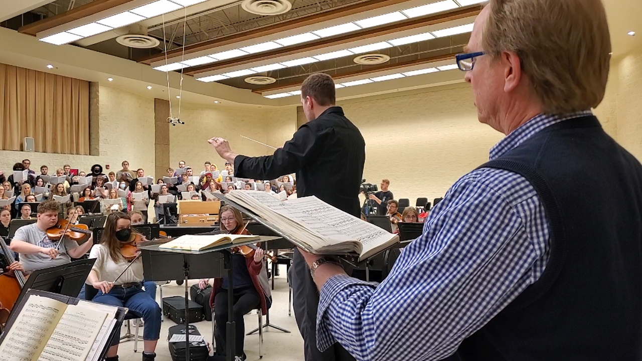 Opera legend Peter Halverson retires, sings 'Elijah' on Sunday - Vimarsana News