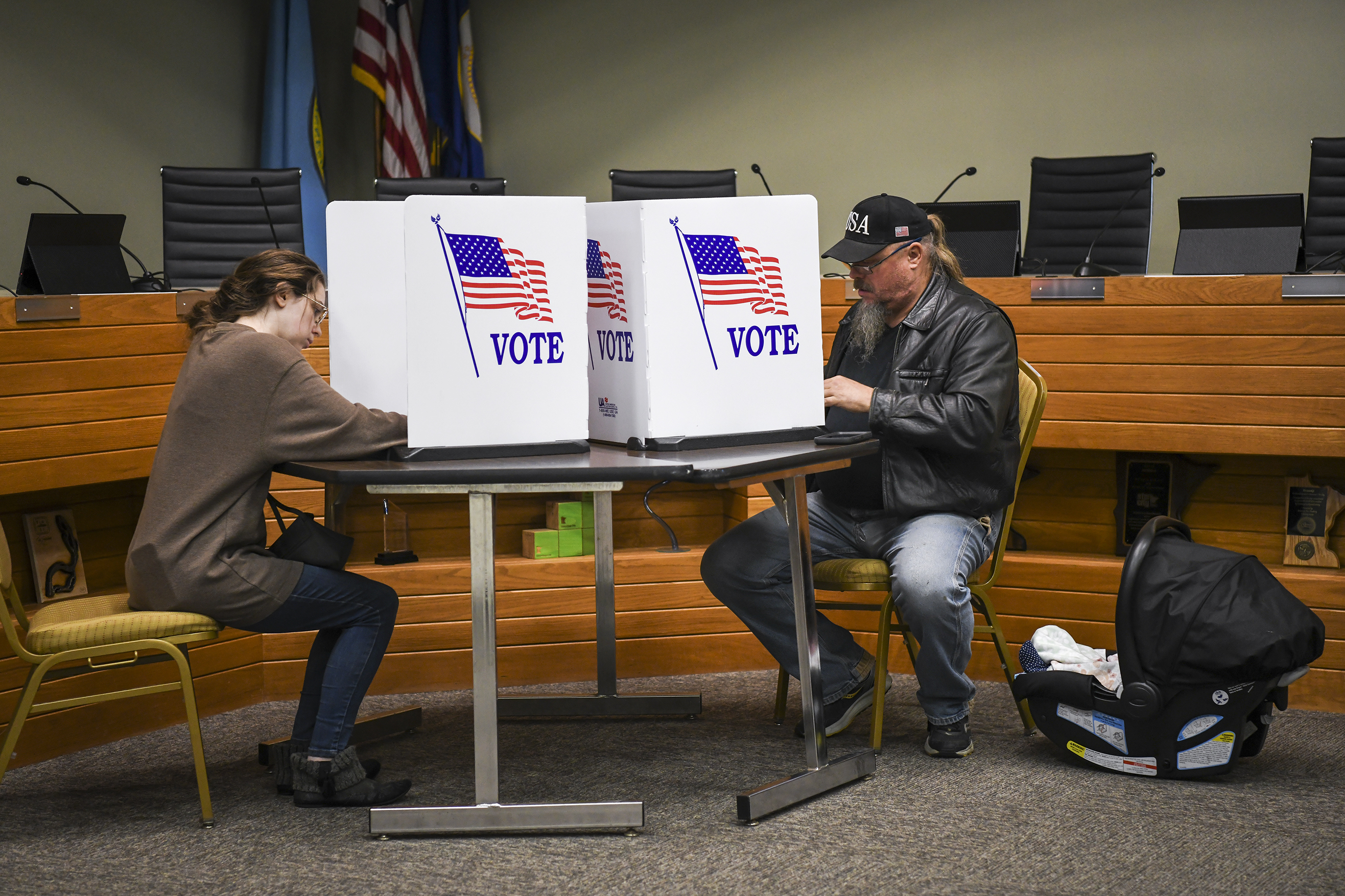 PHOTOS: Bemidji residents vote in midterm election - Vimarsana News