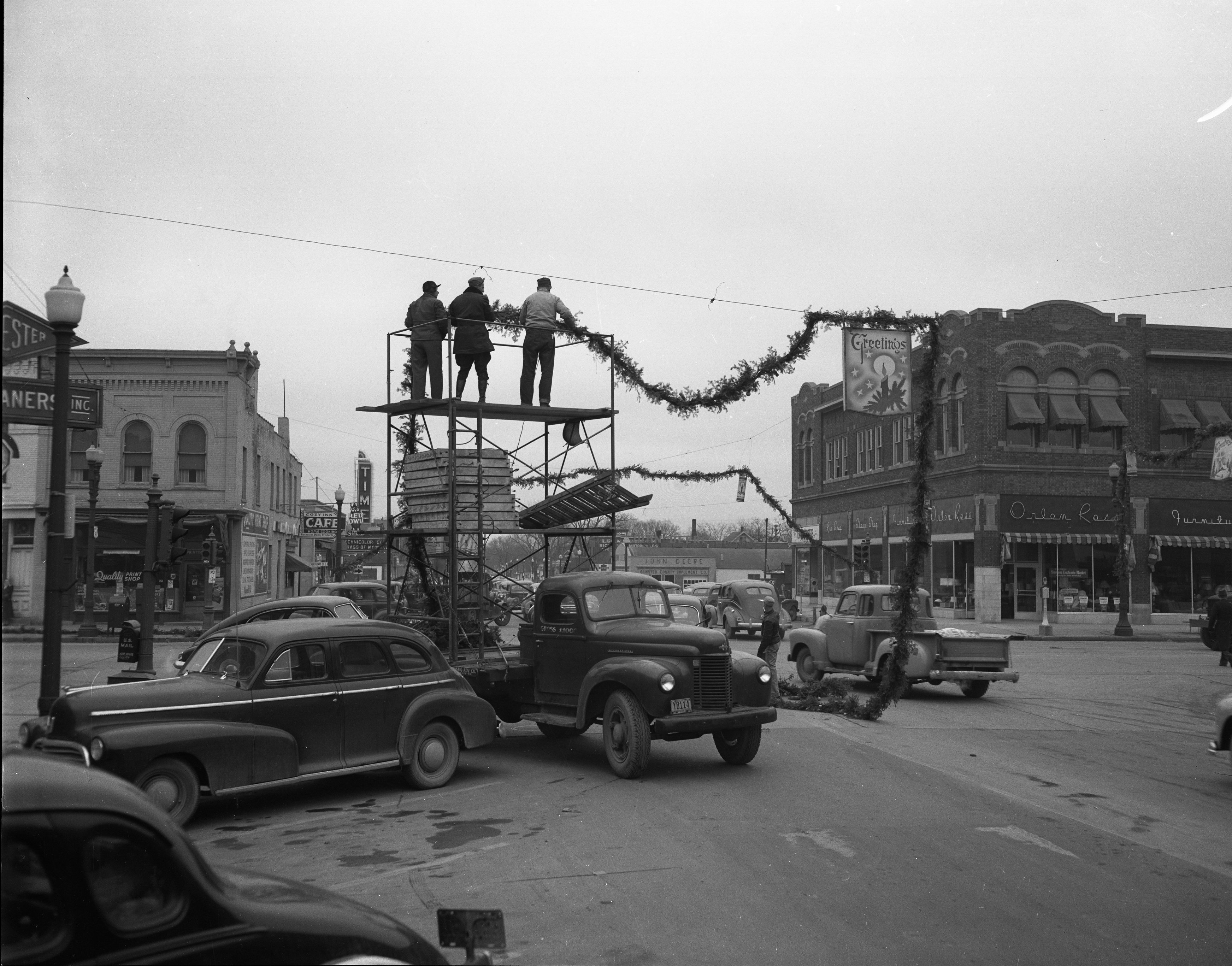 Holiday lights of Broadway - Vimarsana News