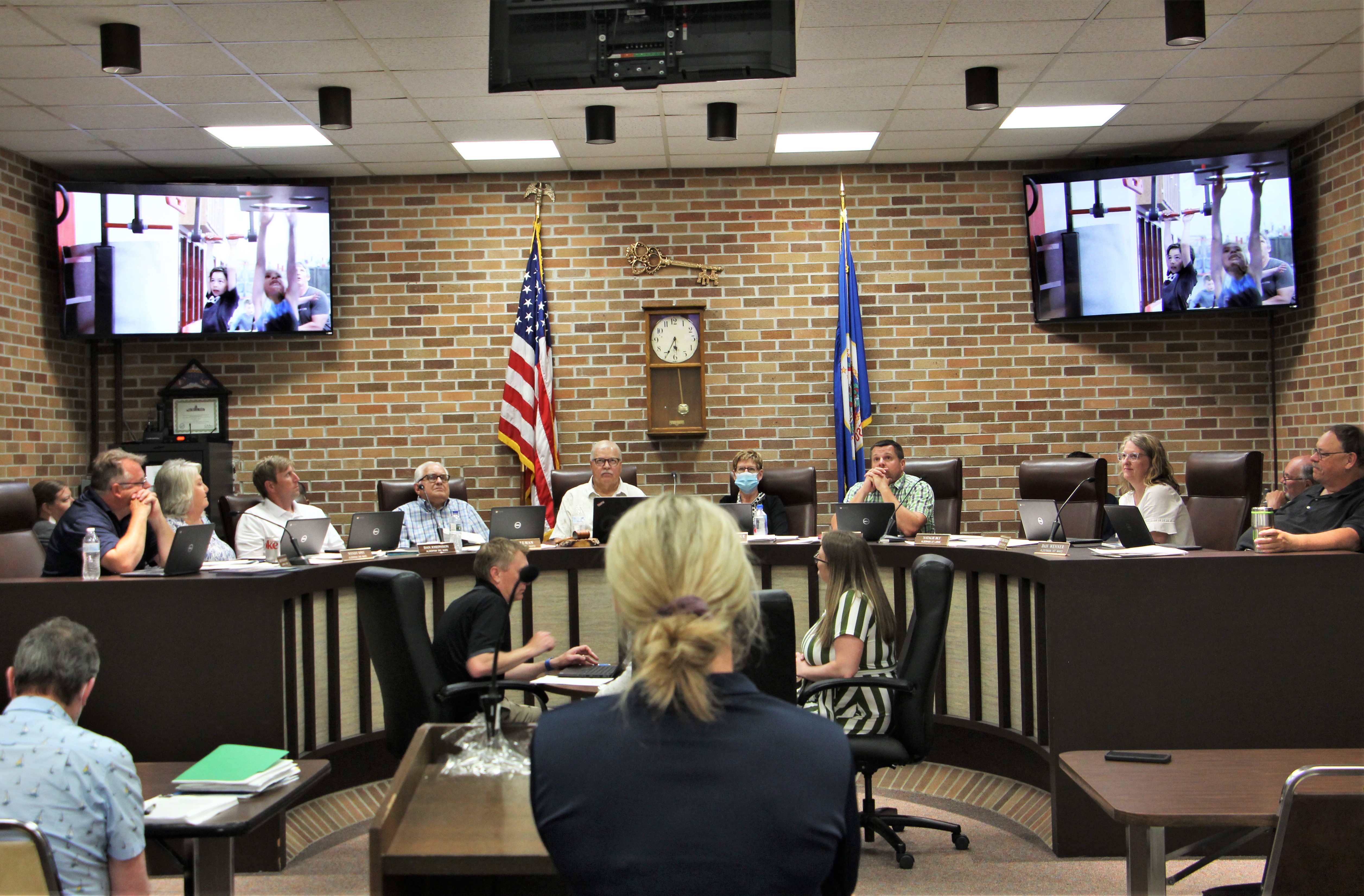 Minnesota Flyers present expansion plan to DL City Council; arena commission goes back to drawing board - Vimarsana News