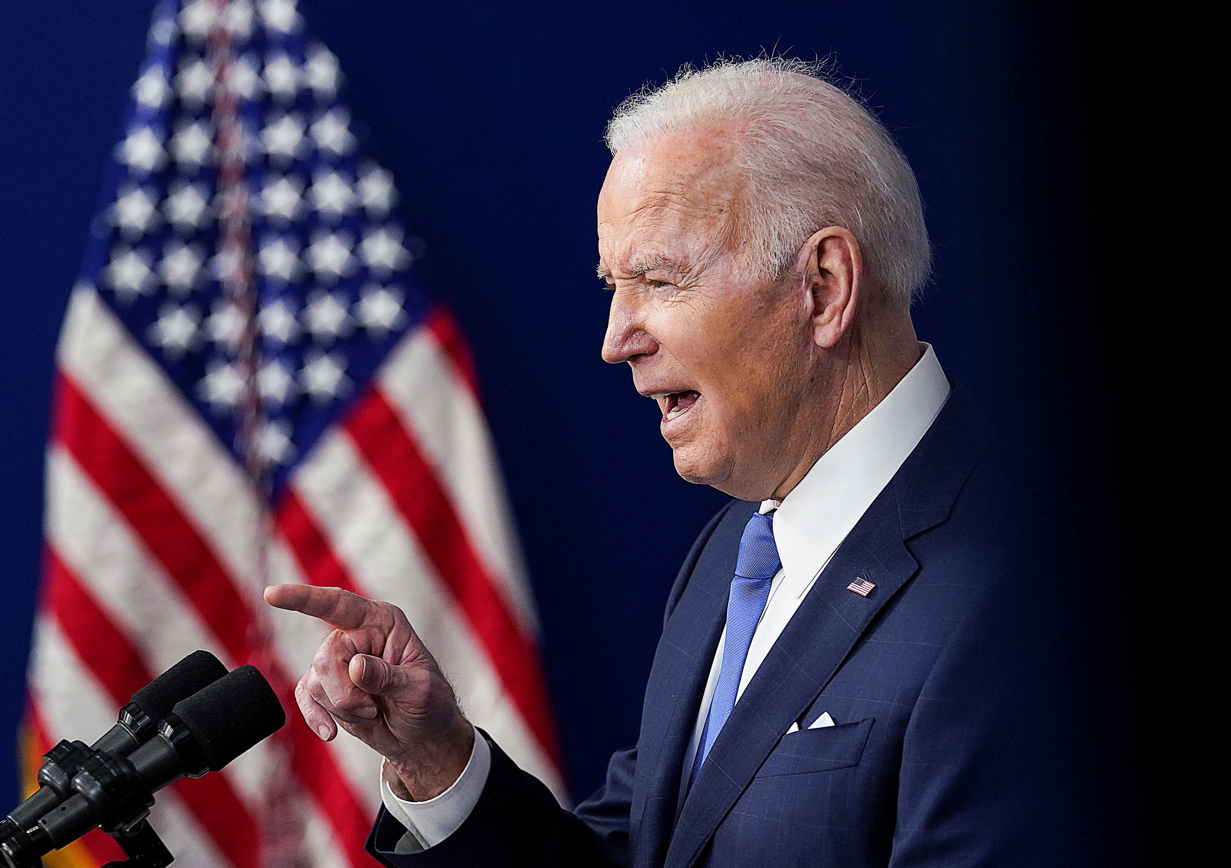 Another midterm worry for Biden White House: probes and impeachment attempts - Vimarsana News