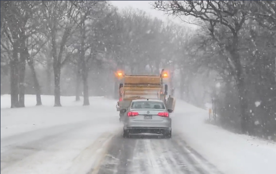 Willmar Lakes Area sees first snowfall of the year - Vimarsana News