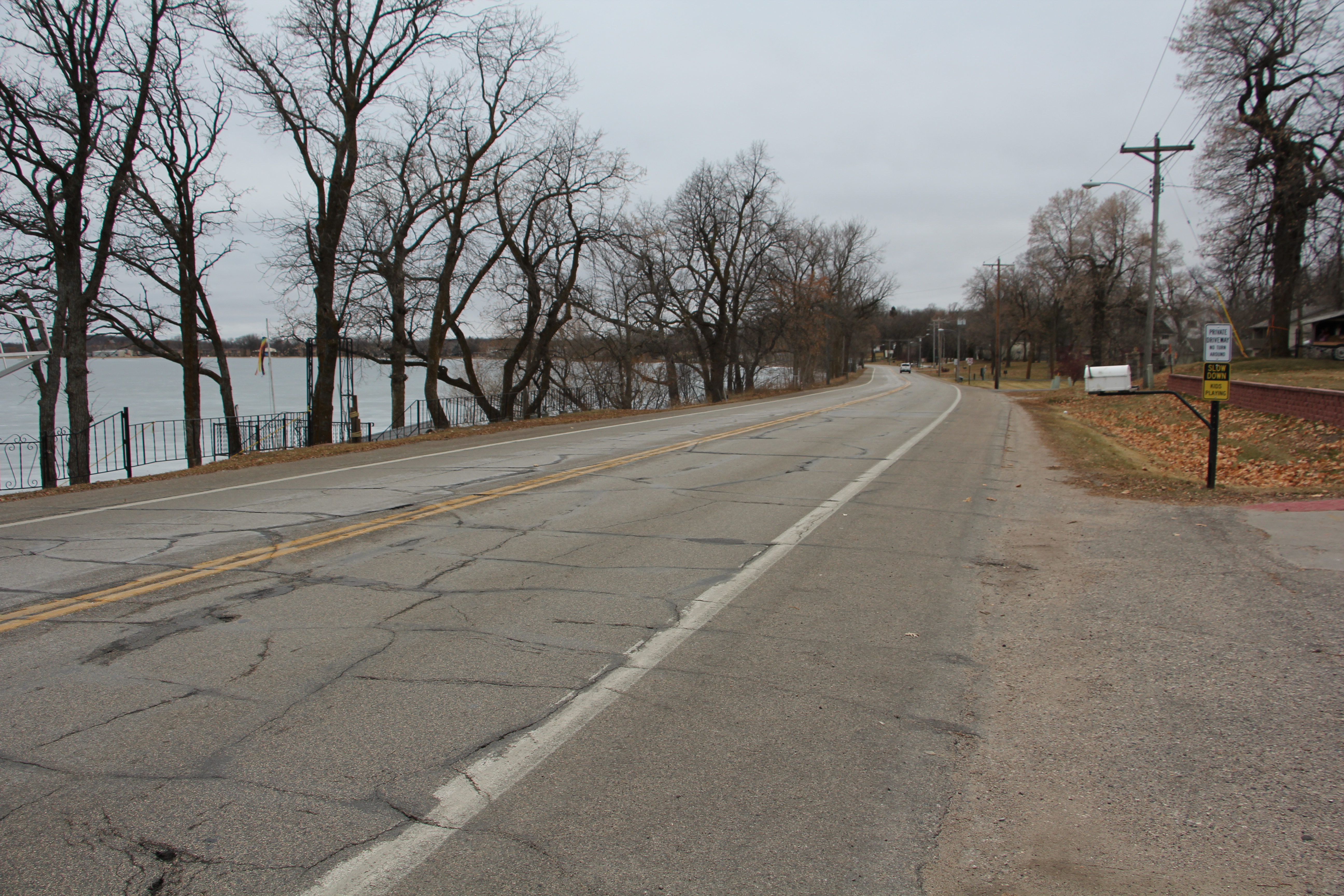Becker County signs off on settlement with 13 property owners on West Lake Drive; 2 more hold-outs remain - Vimarsana News
