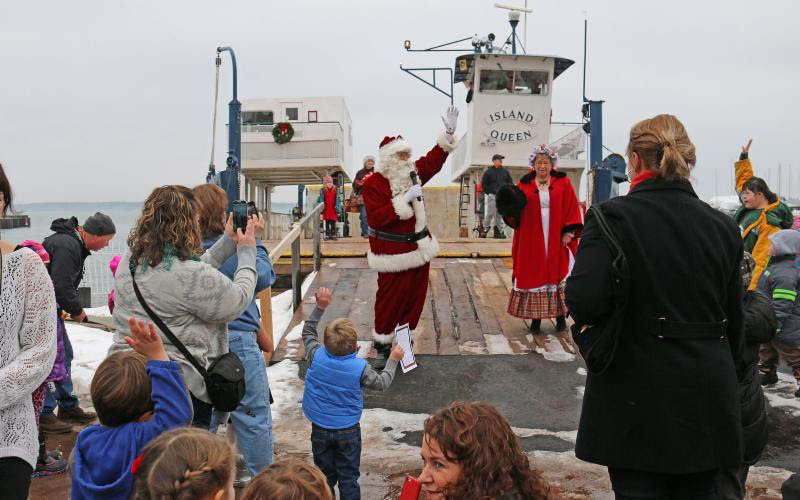 Best Bets: Santa arrives on the Madeline Island Ferry - Vimarsana News